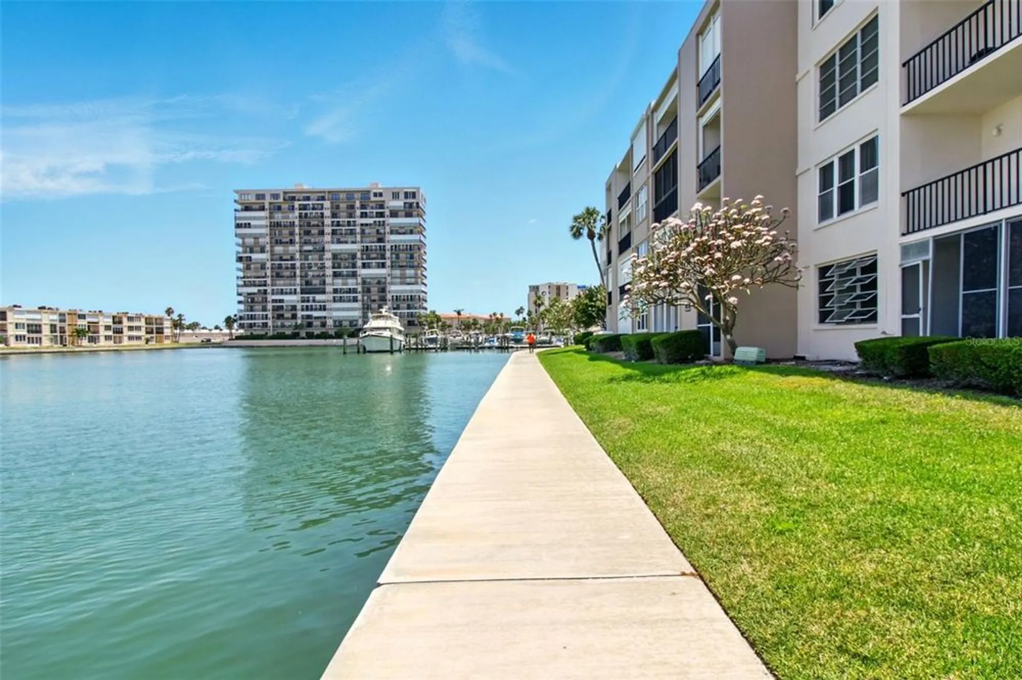 Property Slideshow image 23 of 29 | 7625 sun island dr 304, South Pasadena, FL, 33707