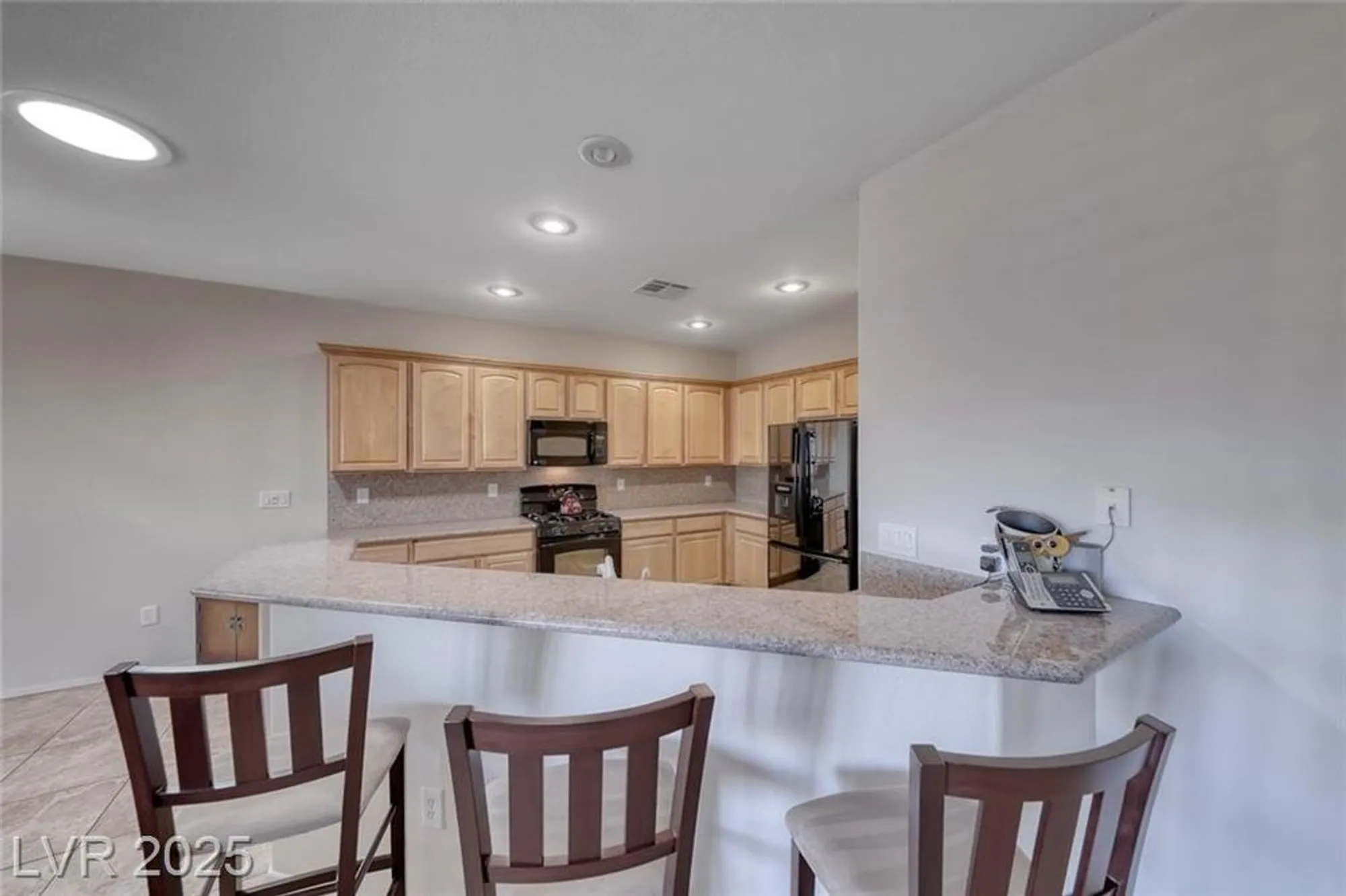 Property Slideshow image 13 of 51 | 2404 anderson park dr, Henderson, NV, 89044