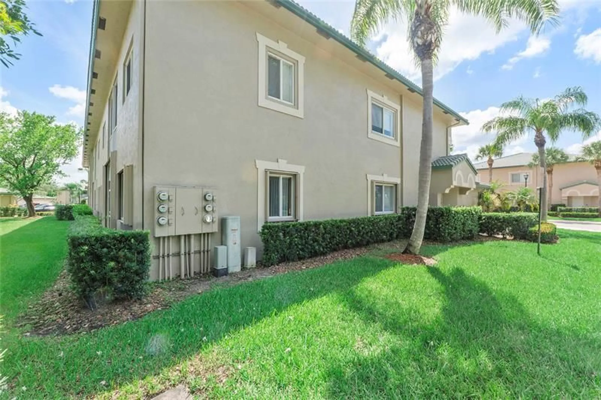 Property Slideshow image 33 of 36 | 7940 exeter cir 201, Tamarac, FL, 33321