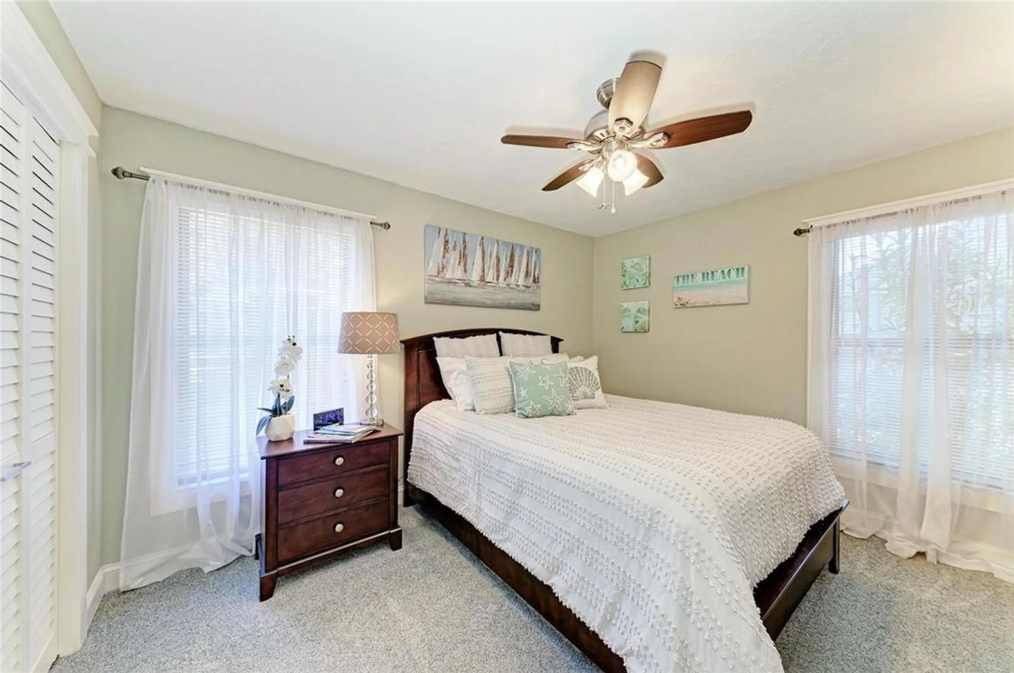 Property Slideshow image 41 of 69 | 8416 palm lakes ct, Sarasota, FL, 34243