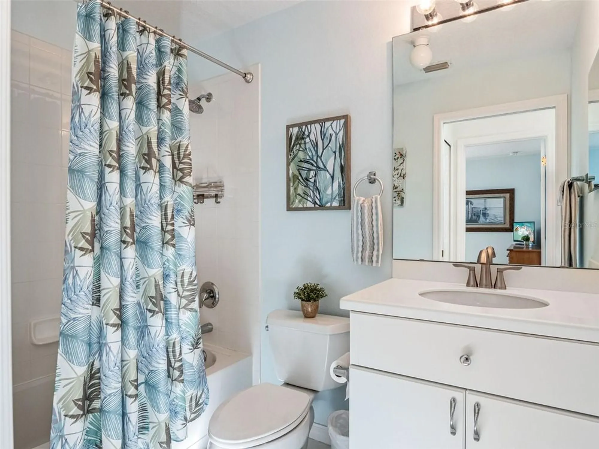 Property Slideshow image 18 of 54 | 20700 queen alexandra dr, Leesburg, FL, 34748