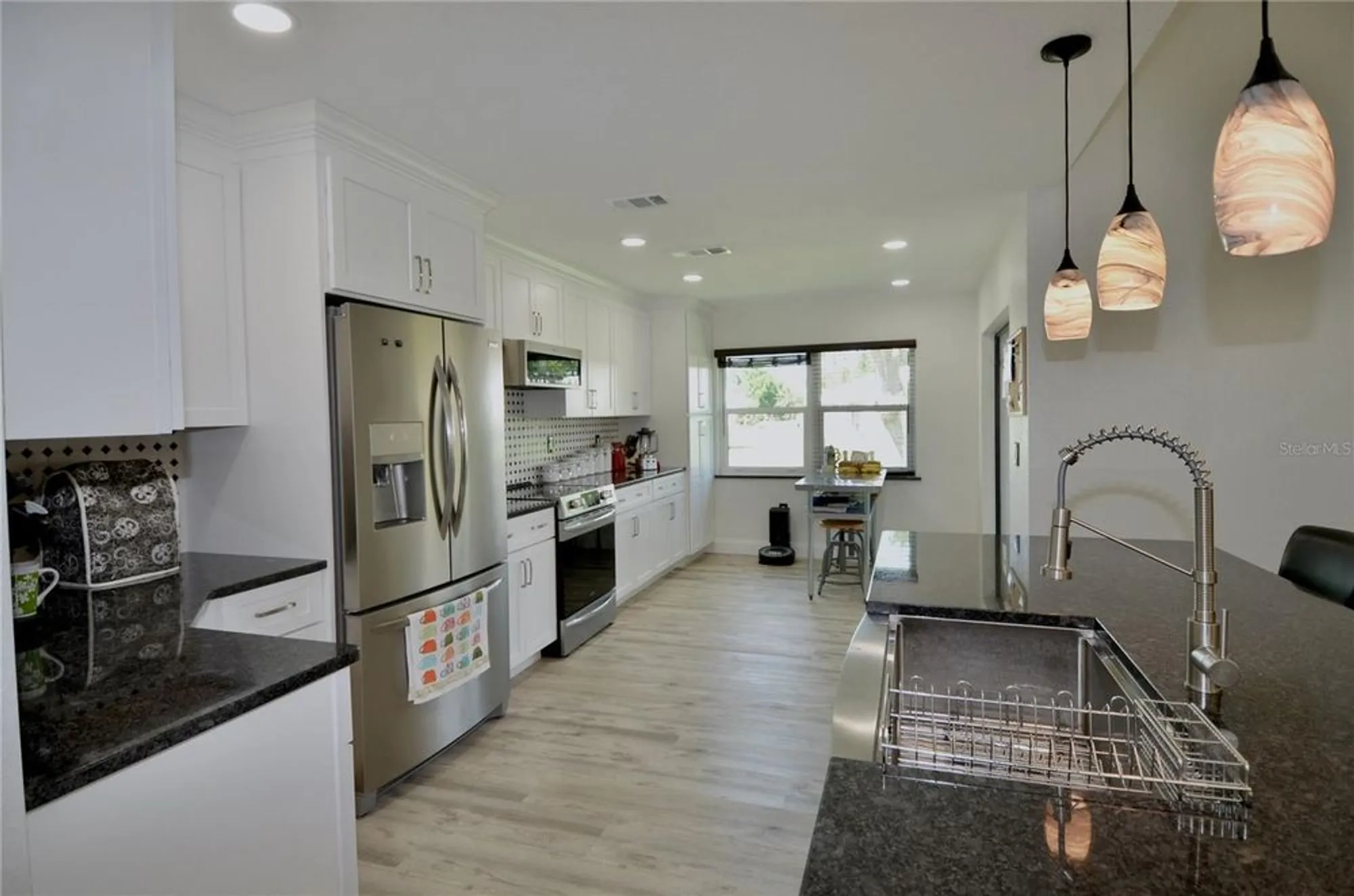 Property Slideshow image 25 of 77 | 611 paget dr, Venice, FL, 34293