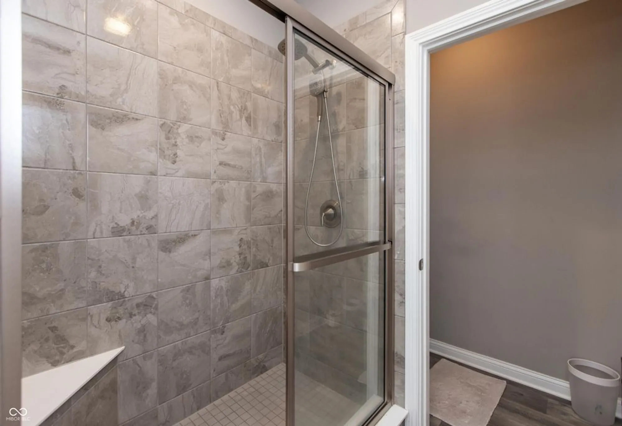 Property Slideshow image 17 of 23 | 253 darrough dr, Greenwood, IN, 46143