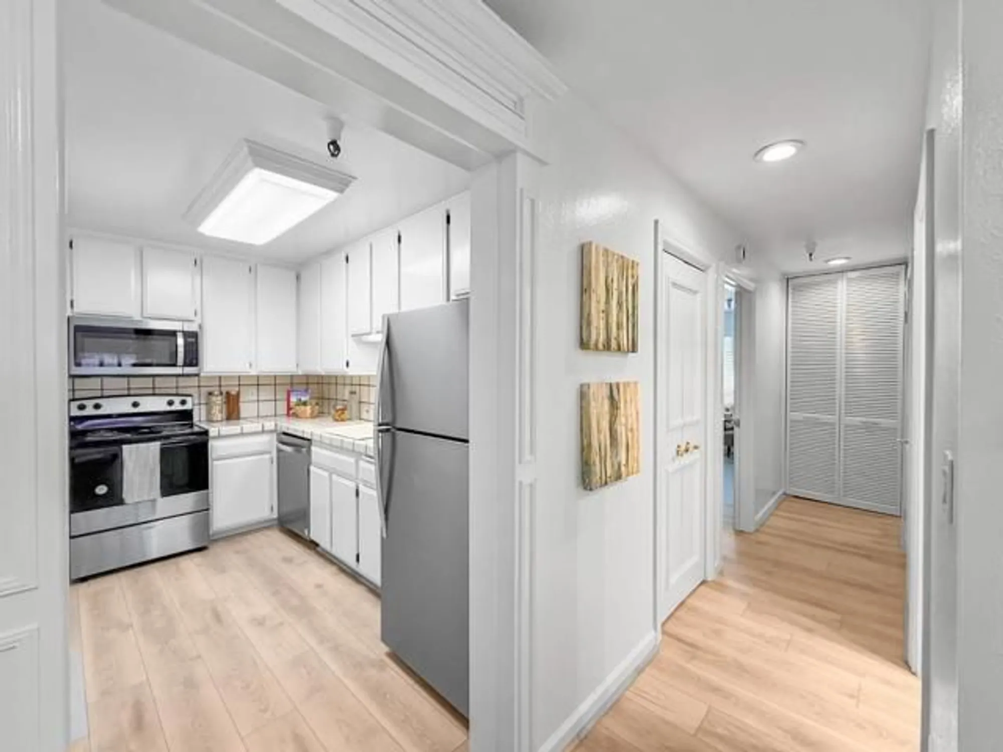 Property Slideshow image 14 of 41 | 443 alberto way b115, Los Gatos, CA, 95032