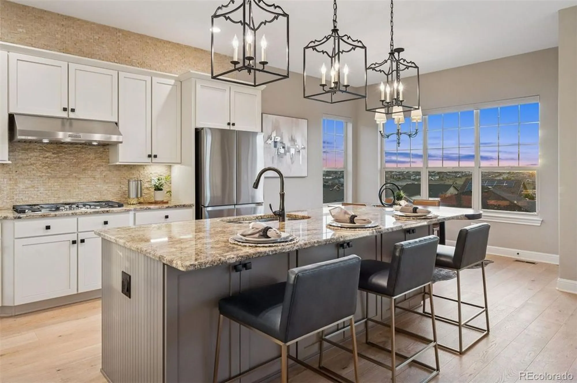 Property Slideshow image 18 of 48 | 8363 s winnipeg ct, Aurora, CO, 80016