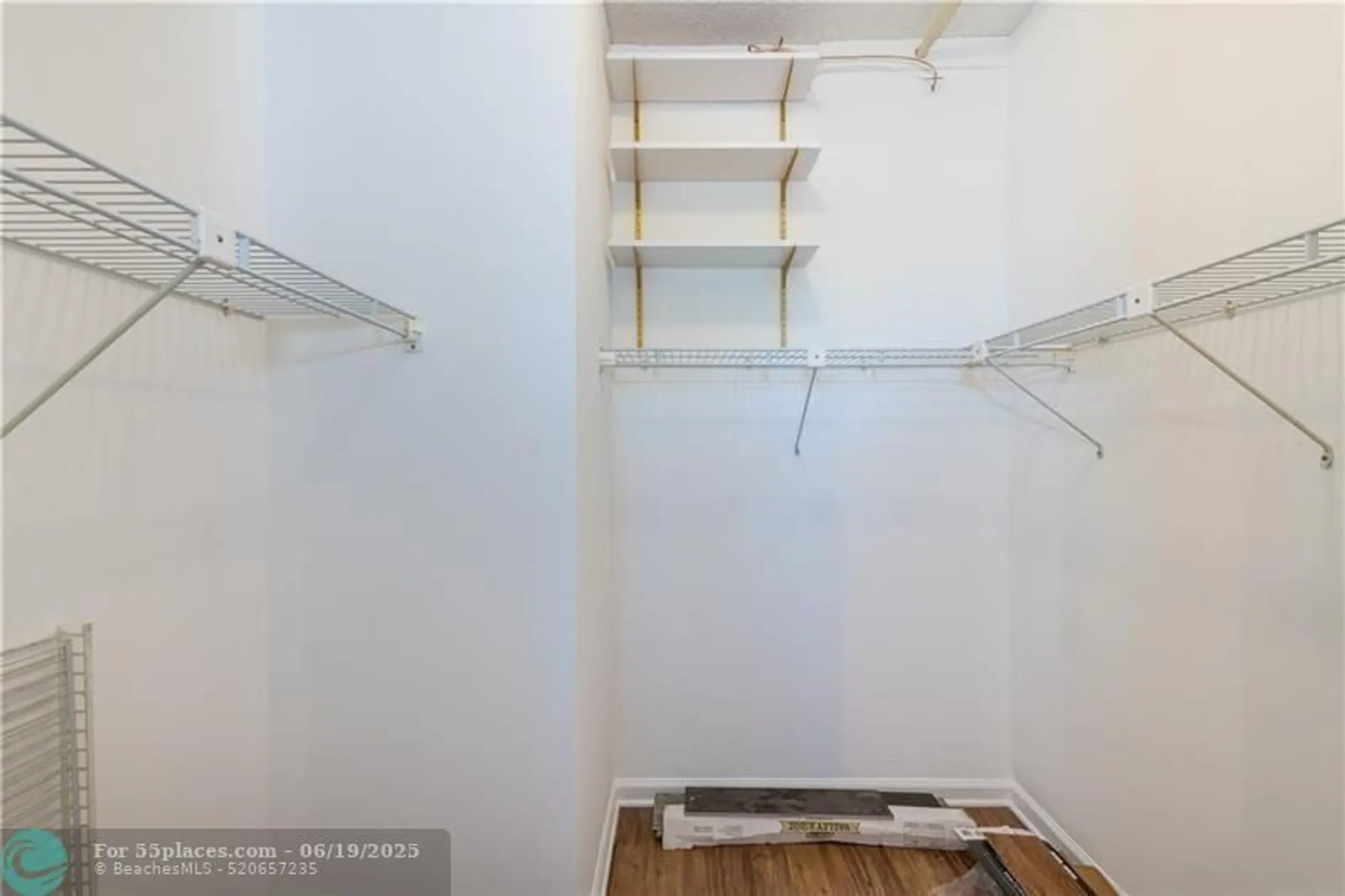 Property Slideshow image 16 of 80 | 9800 n hollybrook lake dr apt 309, Pembroke Pines, FL, 33025