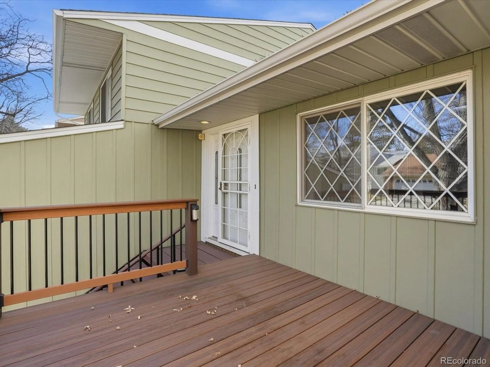 Property Slideshow image 31 of 38 | 7493 w cedar cir, Lakewood, CO, 80226