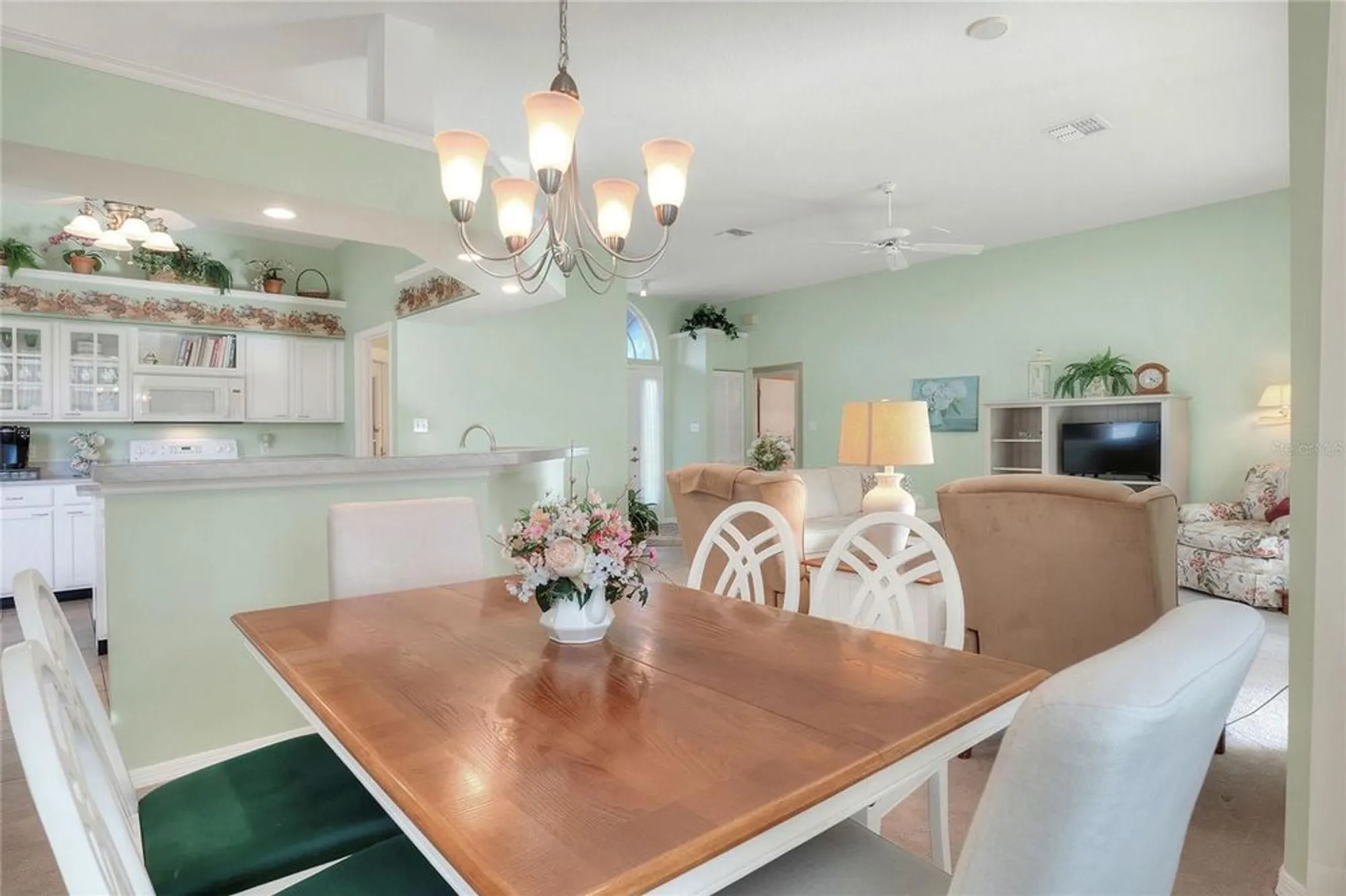 Property Slideshow image 9 of 40 | 5840 mallard dr, Lakeland, FL, 33809