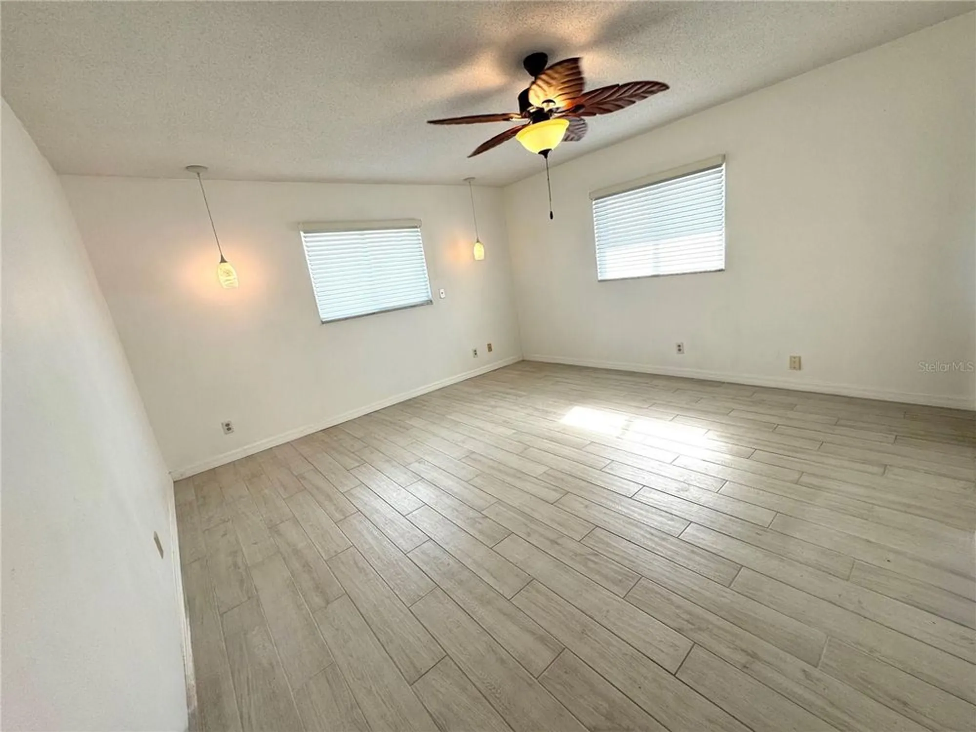 Property Slideshow image 8 of 56 | 10063 40th st n # 3, Pinellas Park, FL, 33782