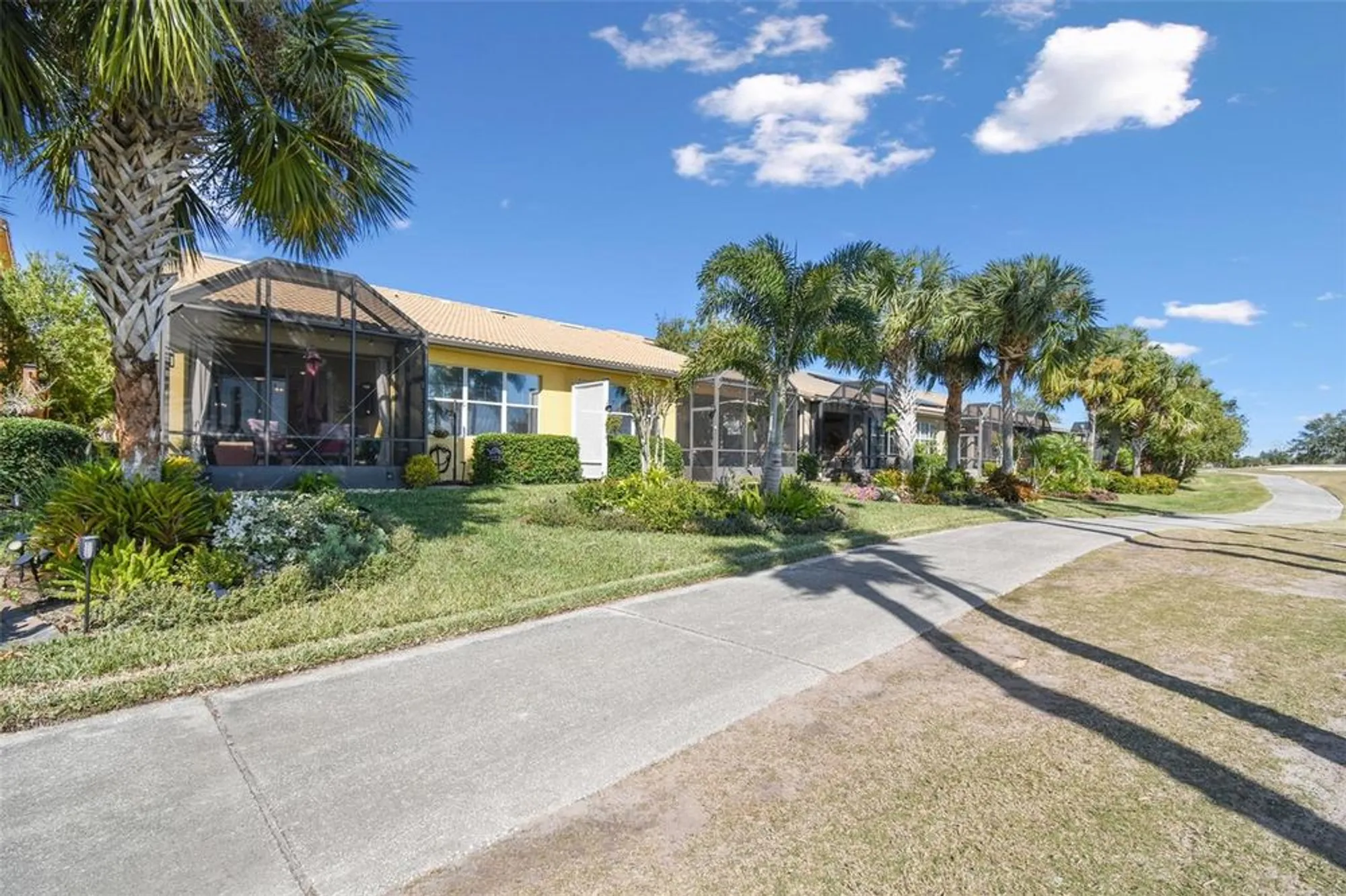 Property Slideshow image 37 of 54 | 2448 palm tree dr, Kissimmee, FL, 34759