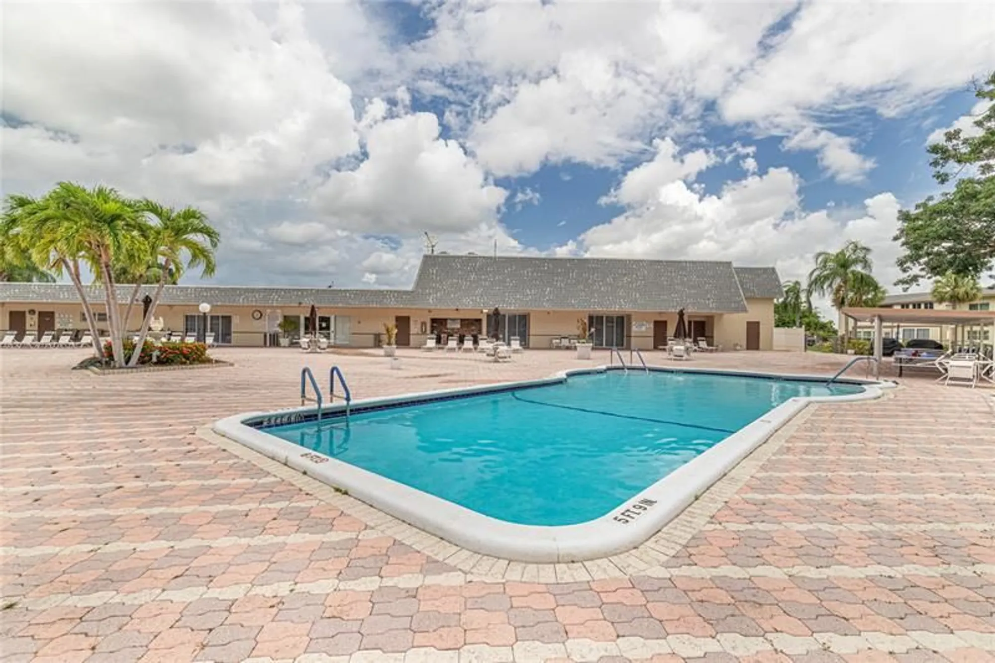 Property Slideshow image 23 of 30 | 600 nw 80th ave apt 105, Margate, FL, 33063