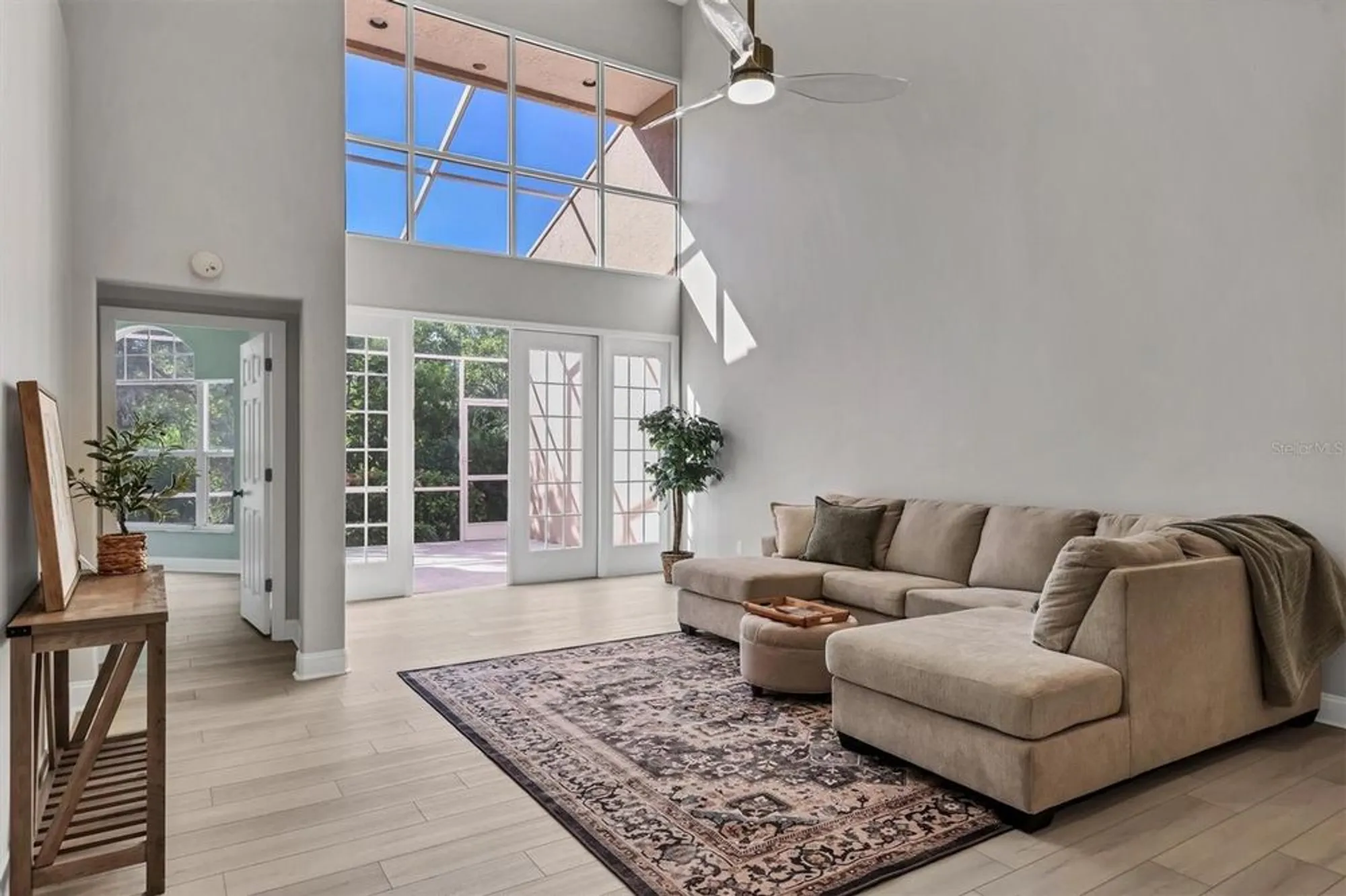 Property Slideshow image 8 of 71 | 1703 starling dr # 1703, Sarasota, FL, 34231