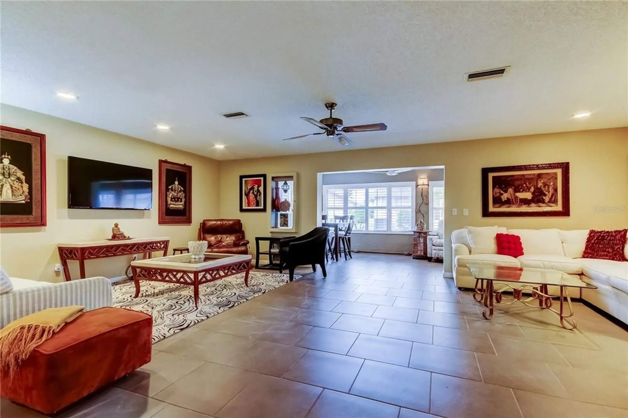 Property Slideshow image 17 of 77 | 329 club manor dr, Sun City Center, FL, 33573