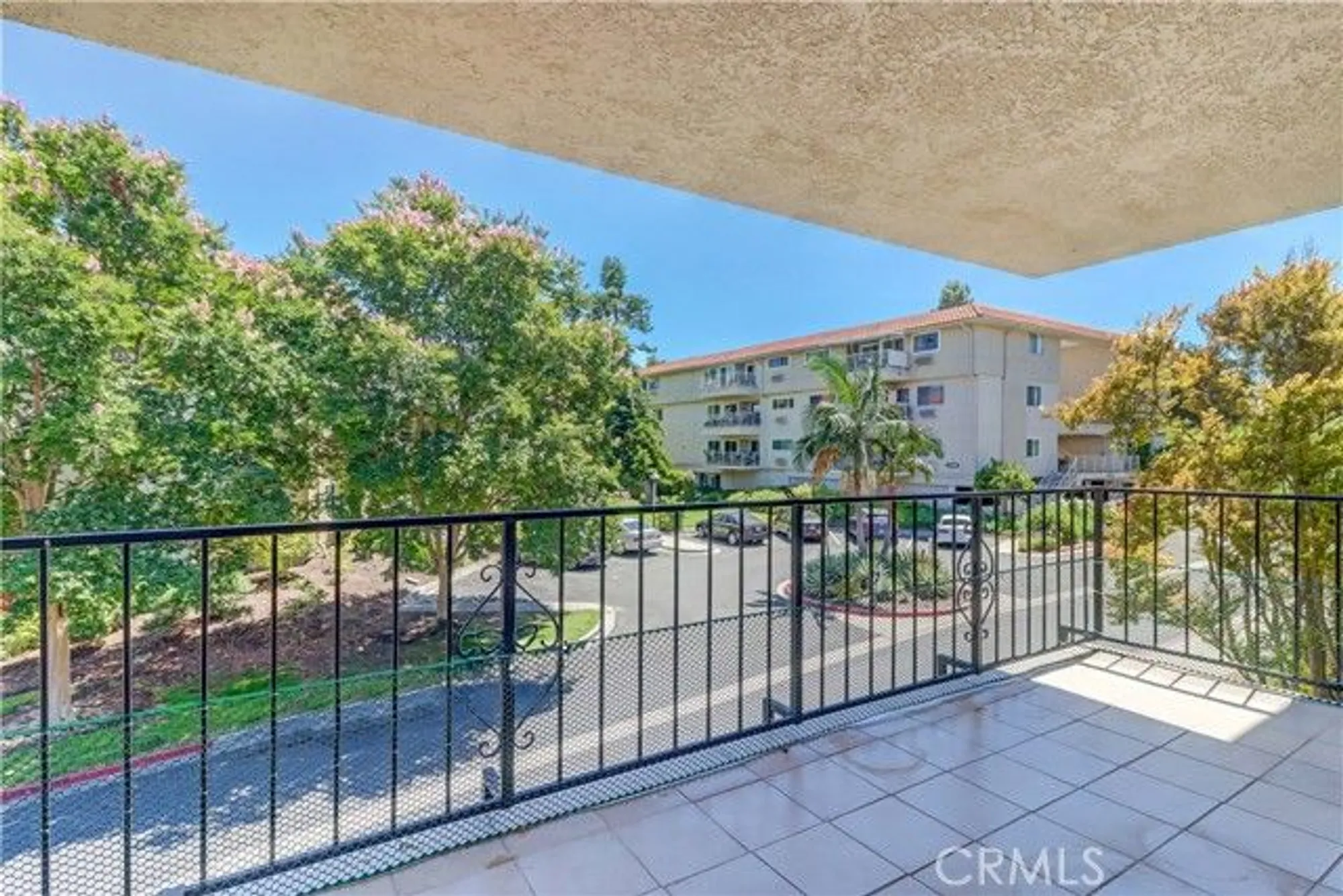Property Slideshow image 4 of 41 | 2391 via mariposa 2e, Laguna Woods, CA, 92637