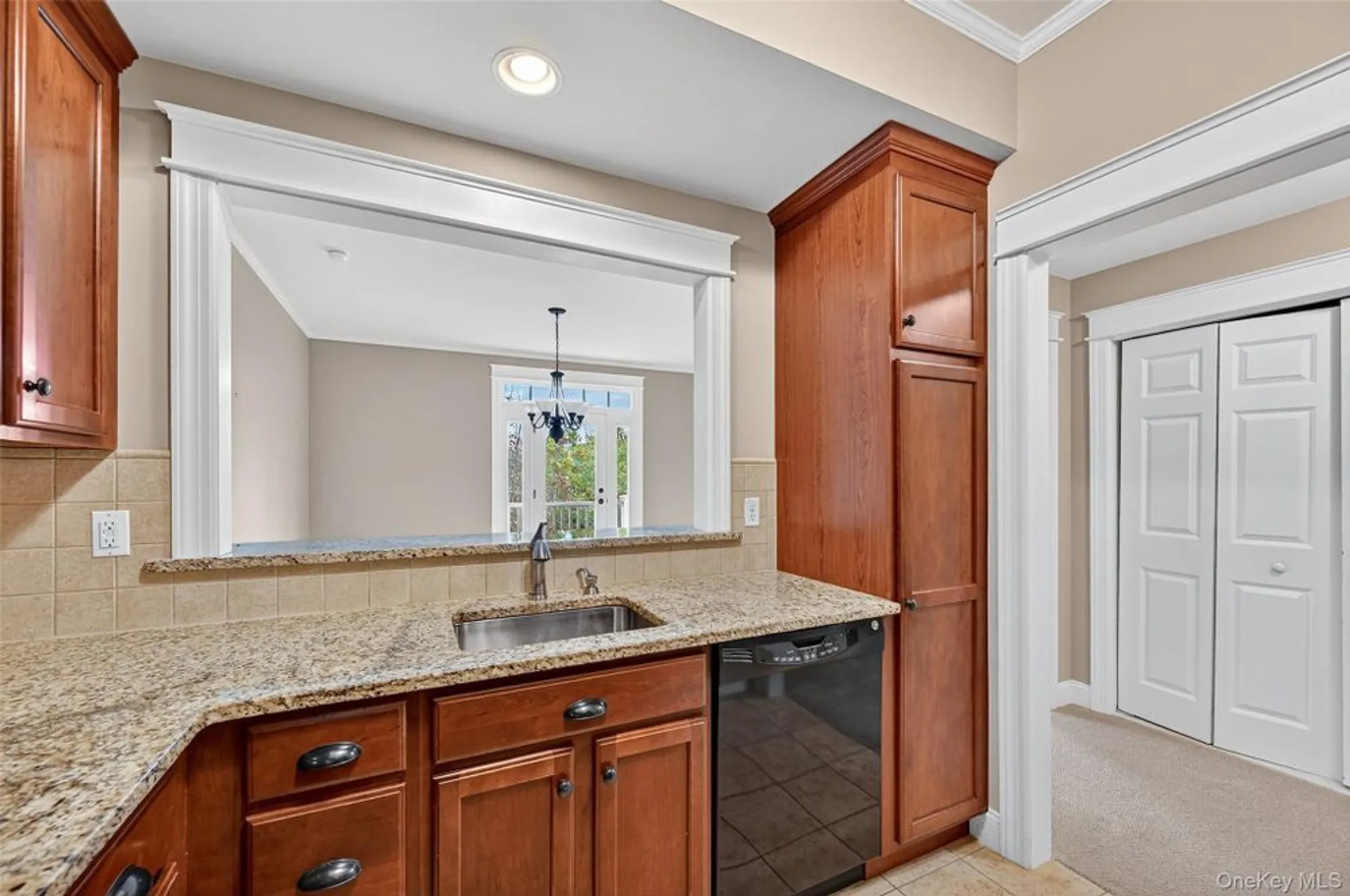 Property Slideshow image 8 of 31 | 15 cropsey st # 15-3a, Warwick, NY, 10990