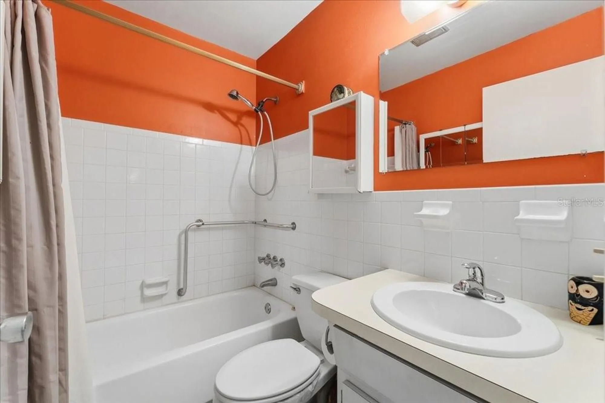 Property Slideshow image 23 of 44 | 2457 ecuadorian way 27, Clearwater, FL, 33763