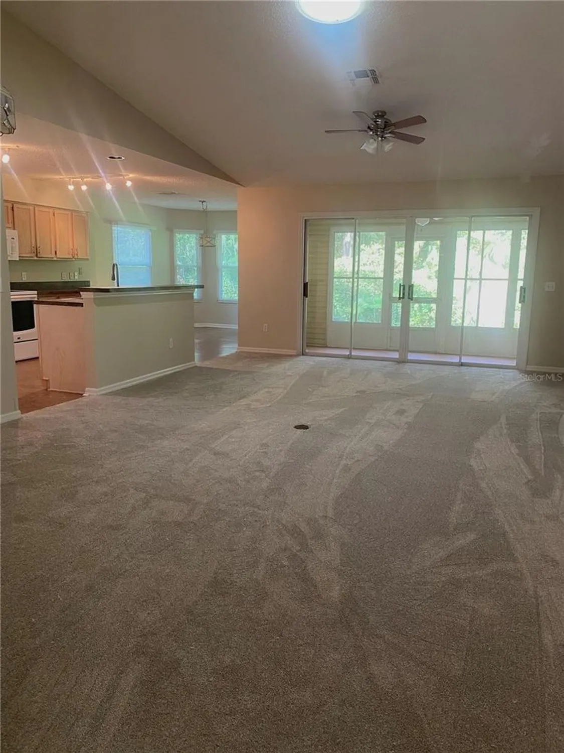 Property Slideshow image 9 of 38 | 32622 oak park dr, Leesburg, FL, 34748