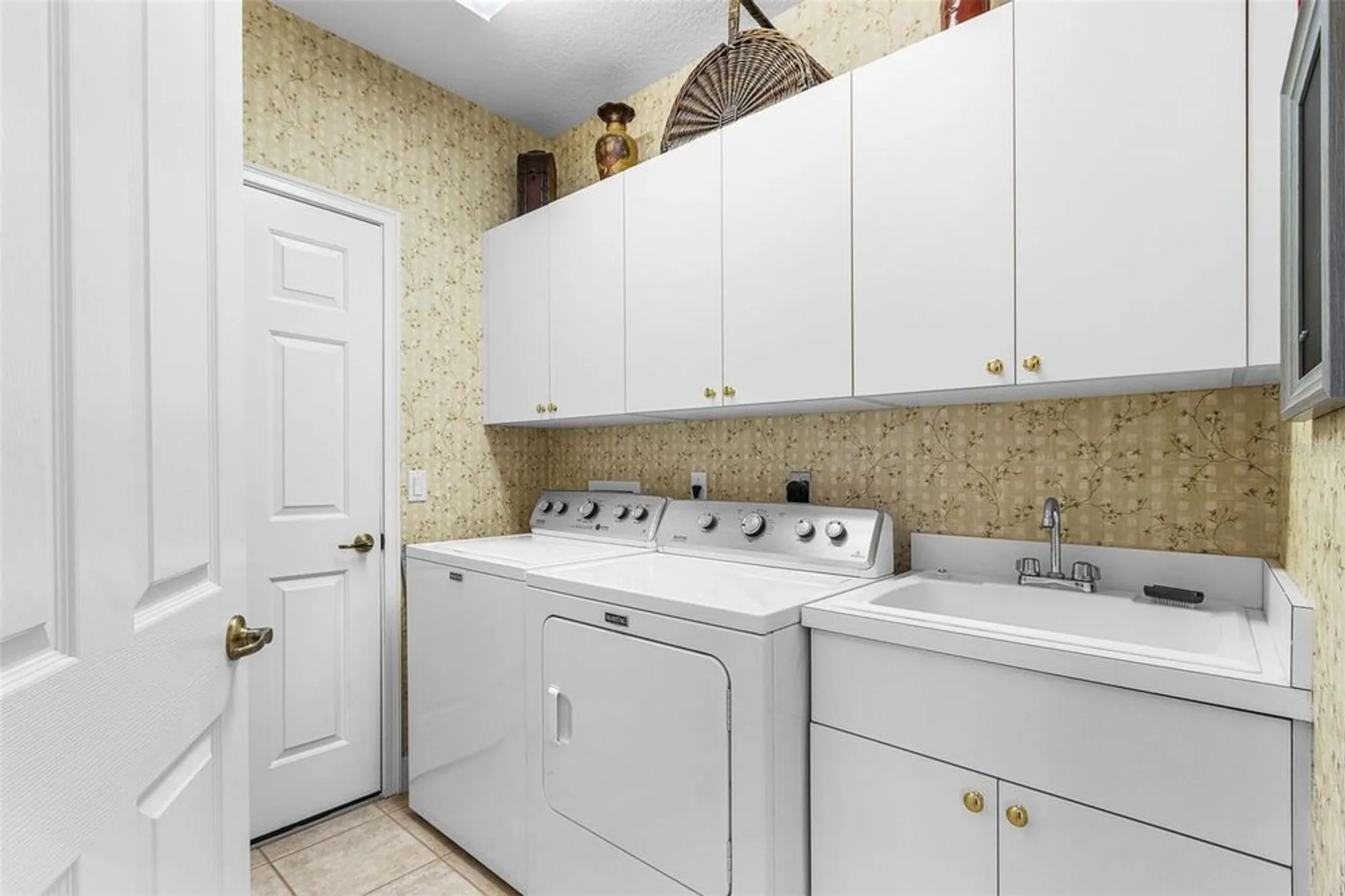 Property Slideshow image 40 of 58 | 3229 sunset key cir, Punta Gorda, FL, 33955