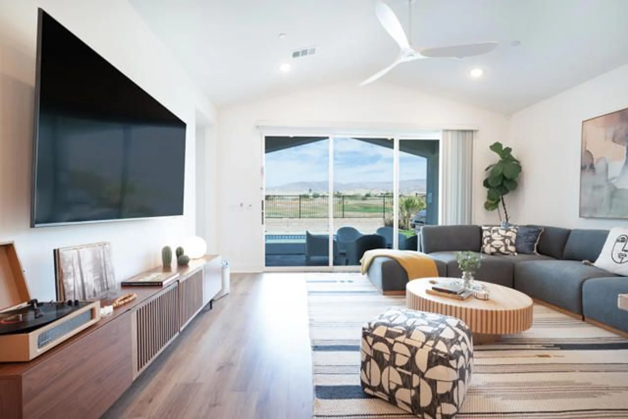 Property Slideshow image 5 of 43 | 84170 caviano dr, Indio, CA, 92203