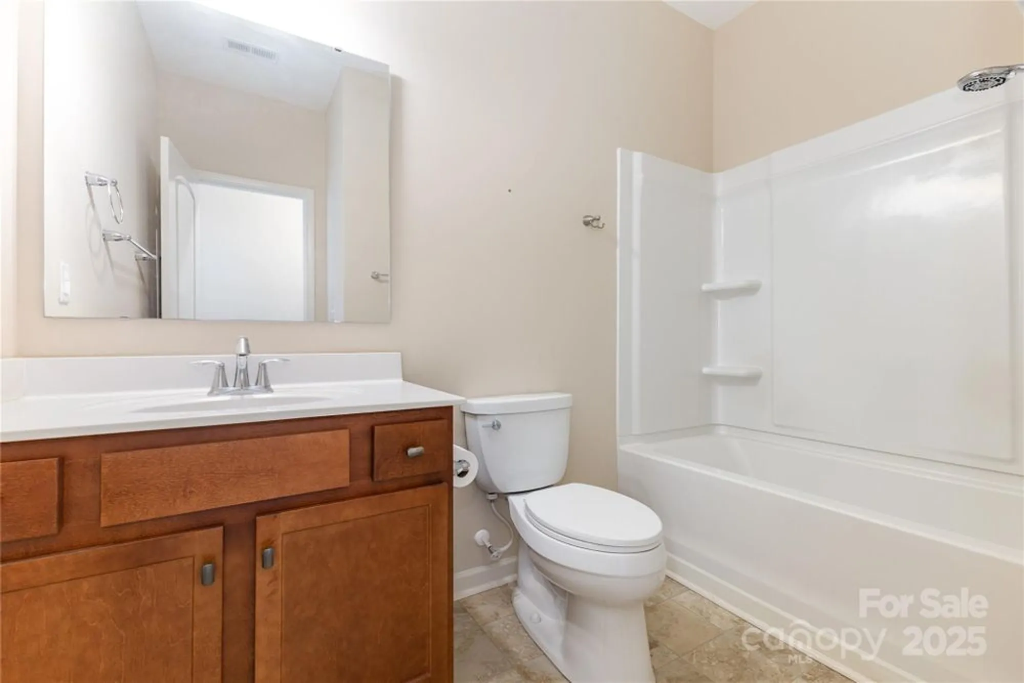 Property Slideshow image 22 of 47 | 24604 blue heron cir, Lancaster, SC, 29720