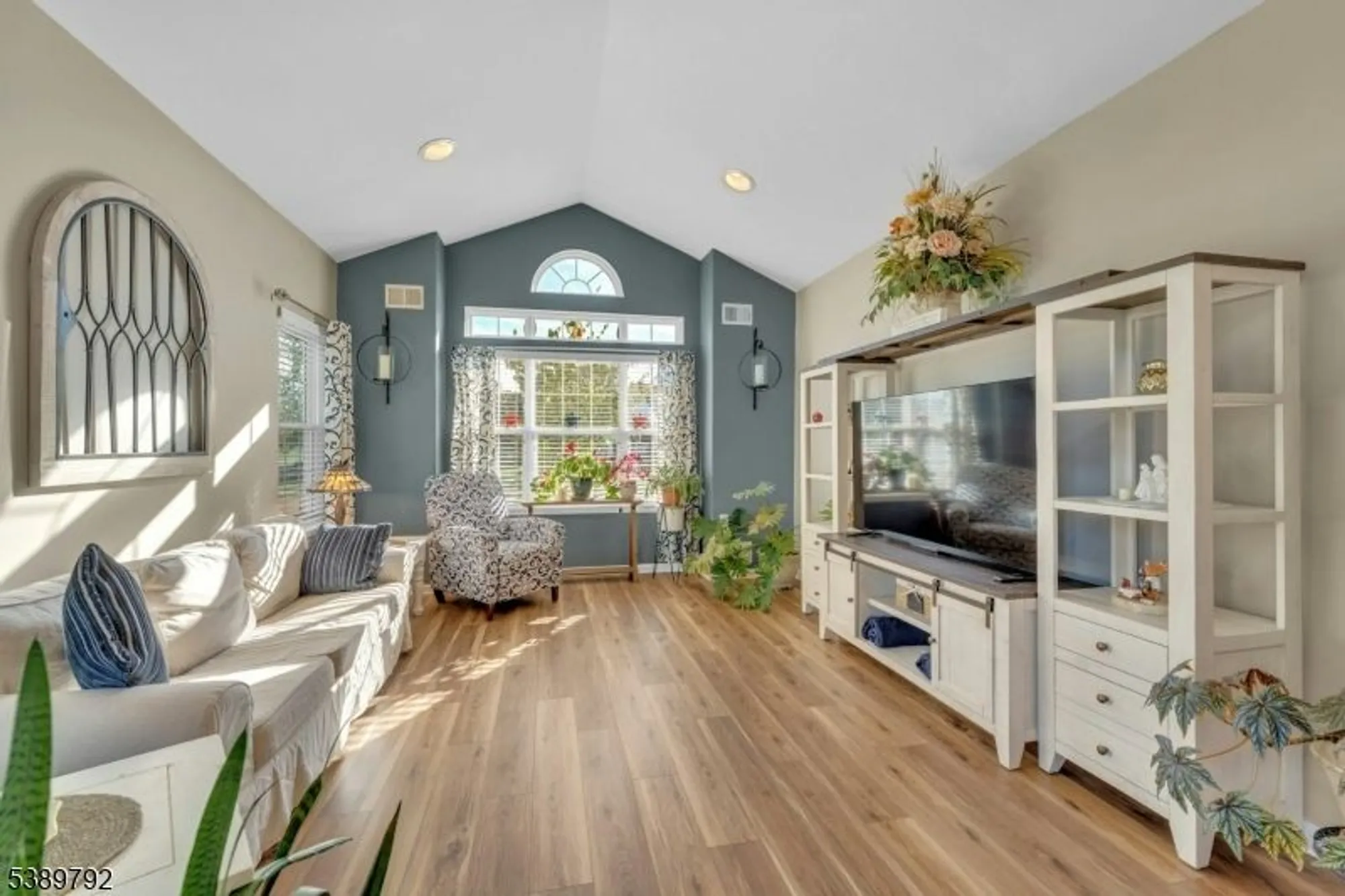 Property Slideshow image 8 of 50 | 5 la rochelle dr, Manchester Tw, NJ, 08759