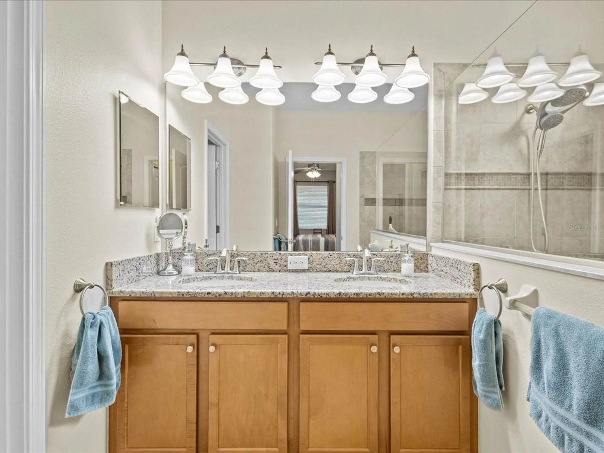Property Slideshow image 18 of 48 | 3801 serena ln, Clermont, FL, 34711