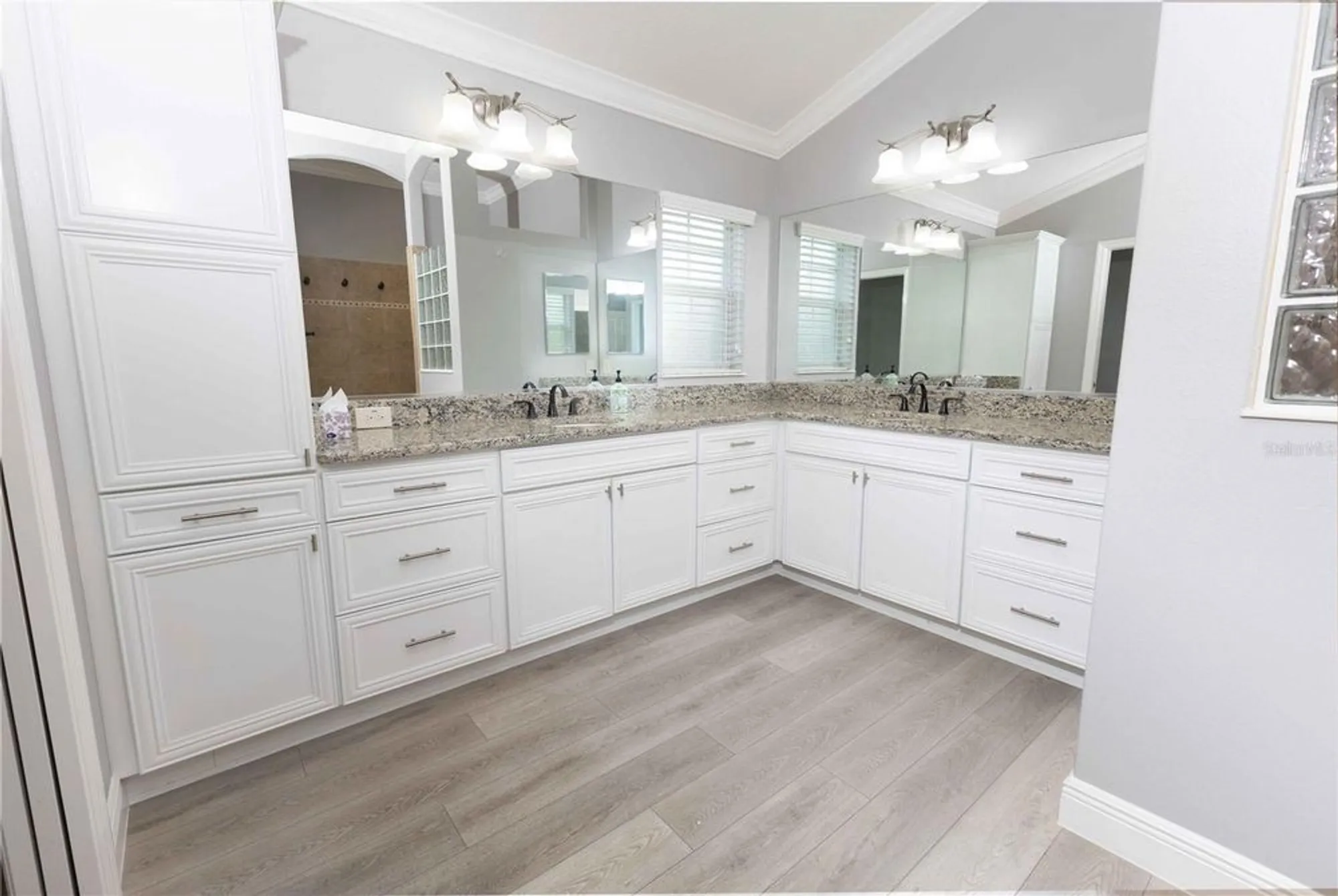 Property Slideshow image 22 of 42 | 3976 ironwood ln, The Villages, FL, 32163