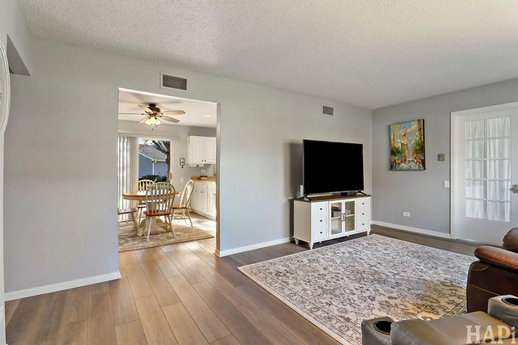 Property Slideshow image 8 of 28 | 7216 oxford cir # 230, Fox Lake, IL, 60020