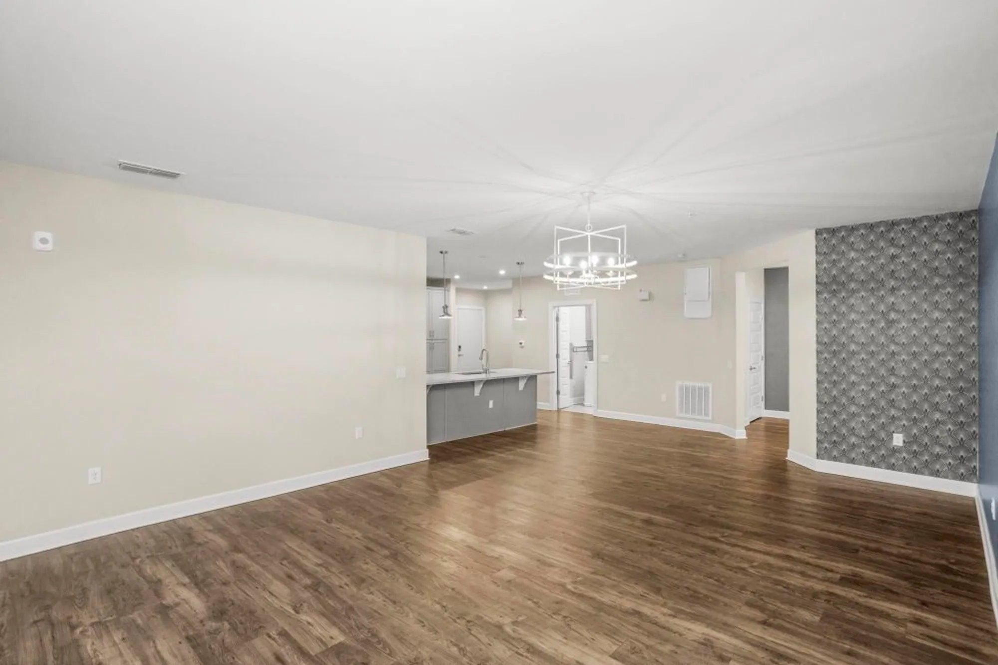 Property Slideshow image 11 of 60 | 141 saundersville rd apt 1402, Hendersonville, TN, 37075