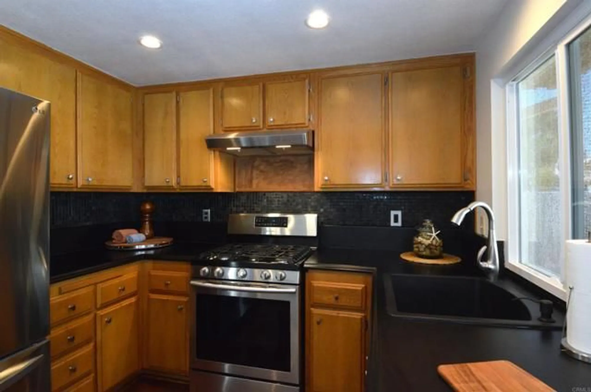 Property Slideshow image 9 of 32 | 6173 inverness dr, Banning, CA, 92220