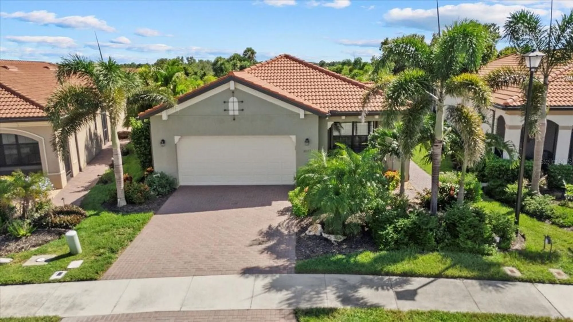 Property Slideshow image 5 of 66 | 10189 fiddlewood dr, Venice, FL, 34293