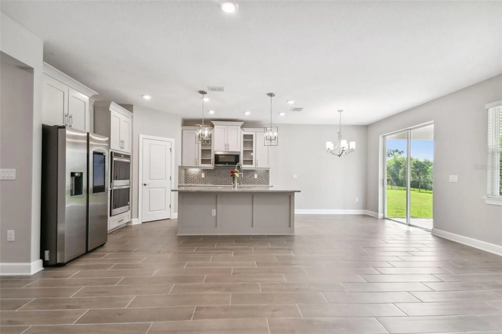 Property Slideshow image 11 of 62 | 620 nasturtium ct, Nokomis, FL, 34275