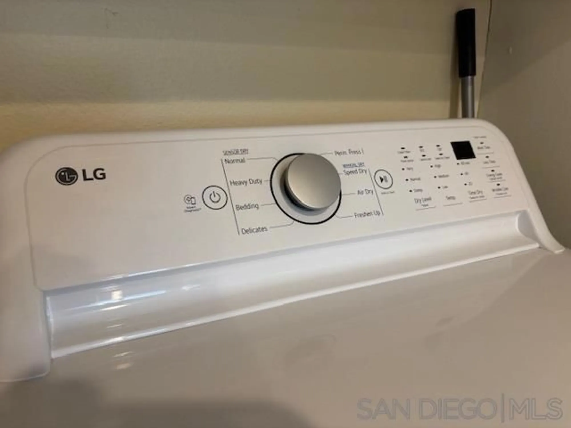 Property Slideshow image 19 of 54 | 3651 north way, Oceanside, CA, 92056