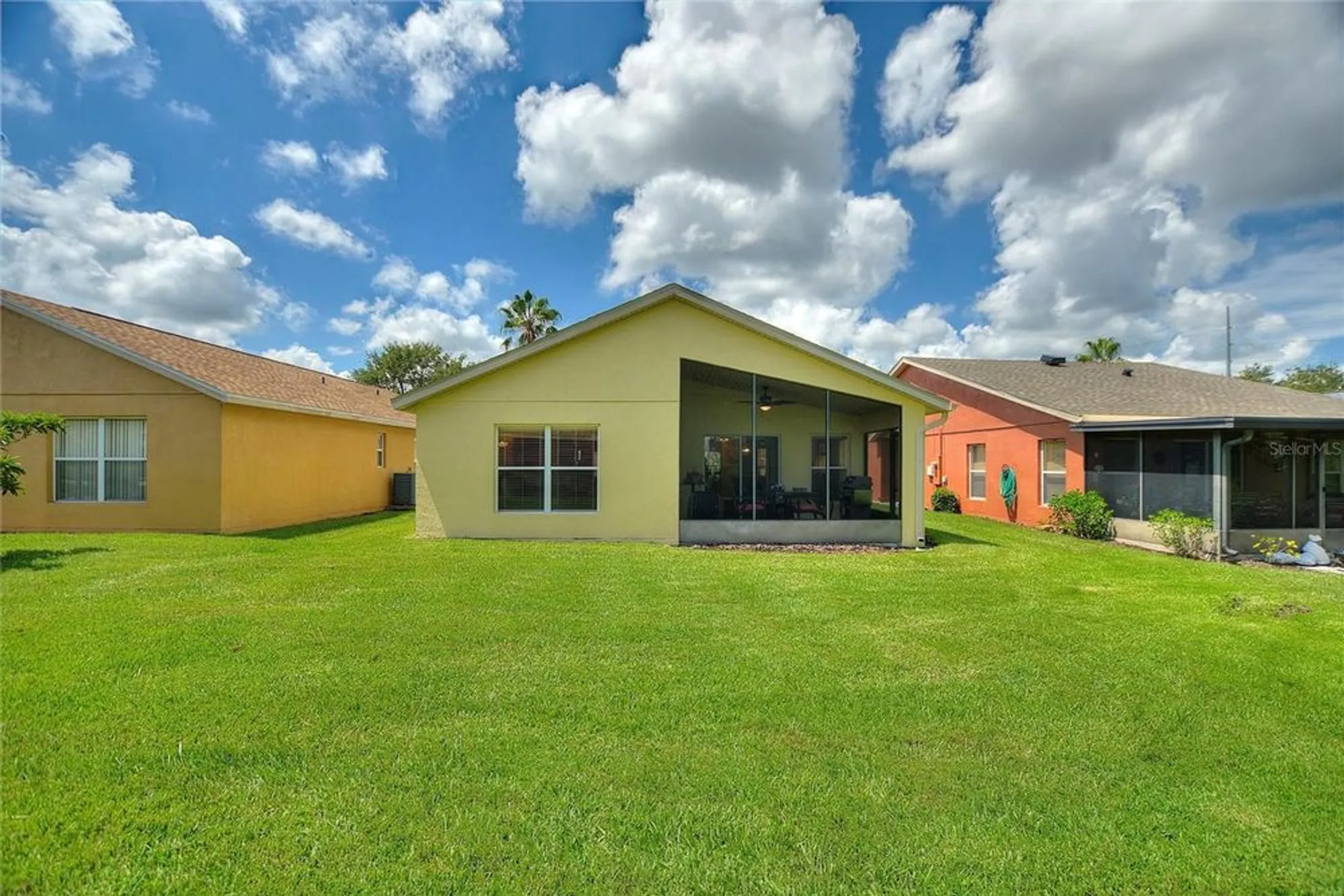 Property Slideshow image 29 of 49 | 504 millifiora ln, Kissimmee, FL, 34759