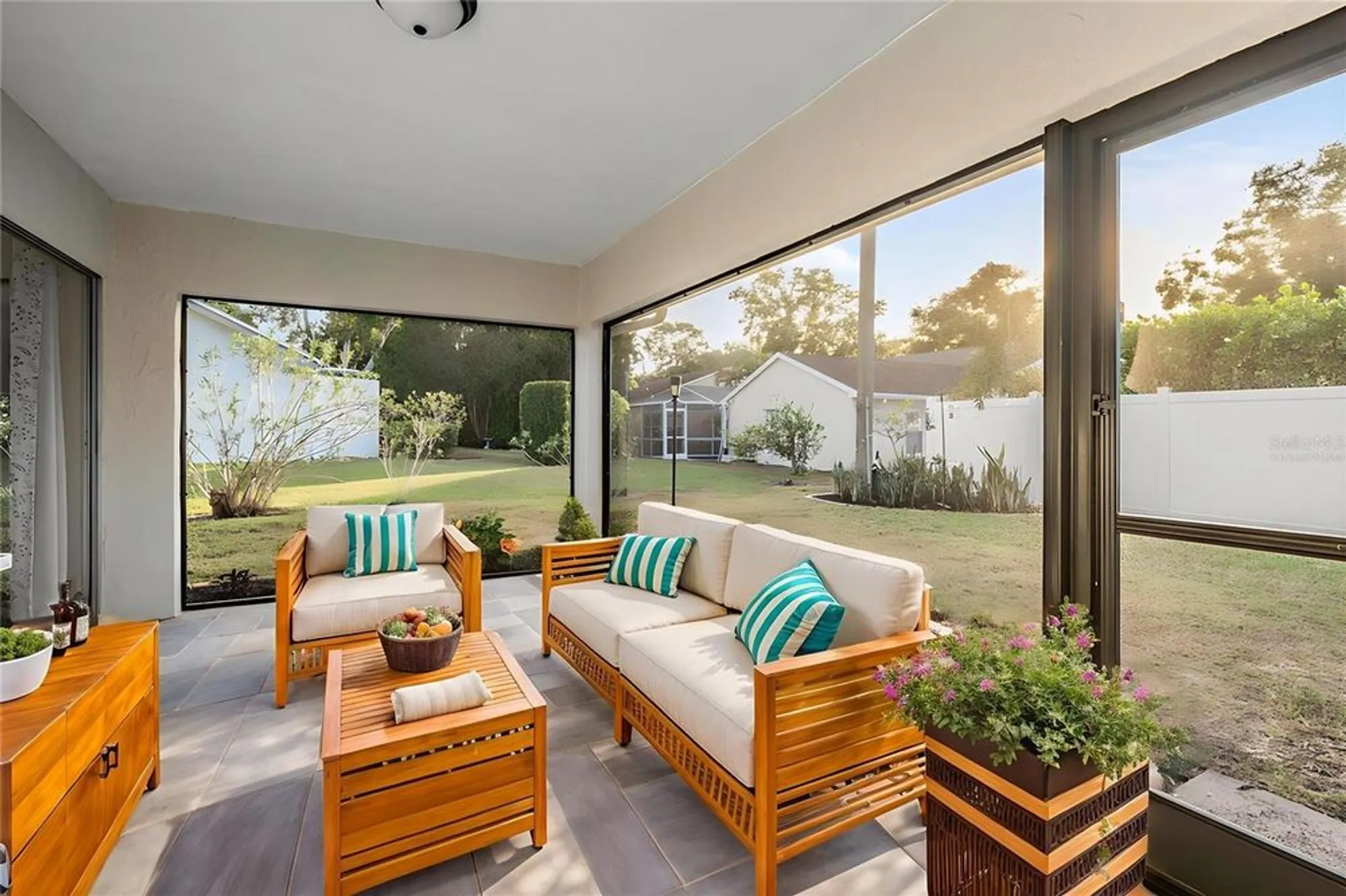 Property Slideshow image 17 of 38 | 2932 macalpin dr, Palm Harbor, FL, 34684