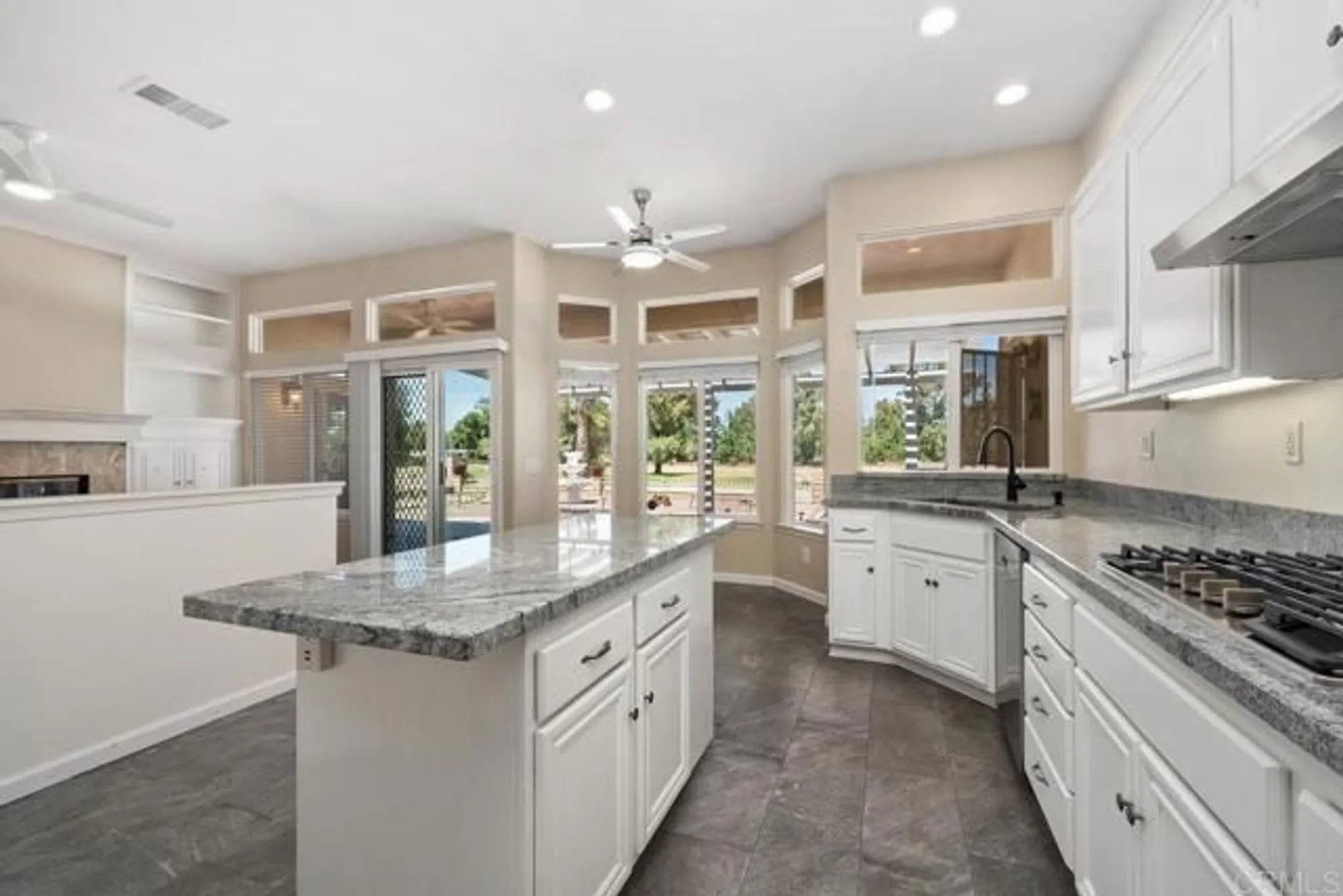 Property Slideshow image 4 of 36 | 2108 pecan tree st, Hemet, CA, 92545