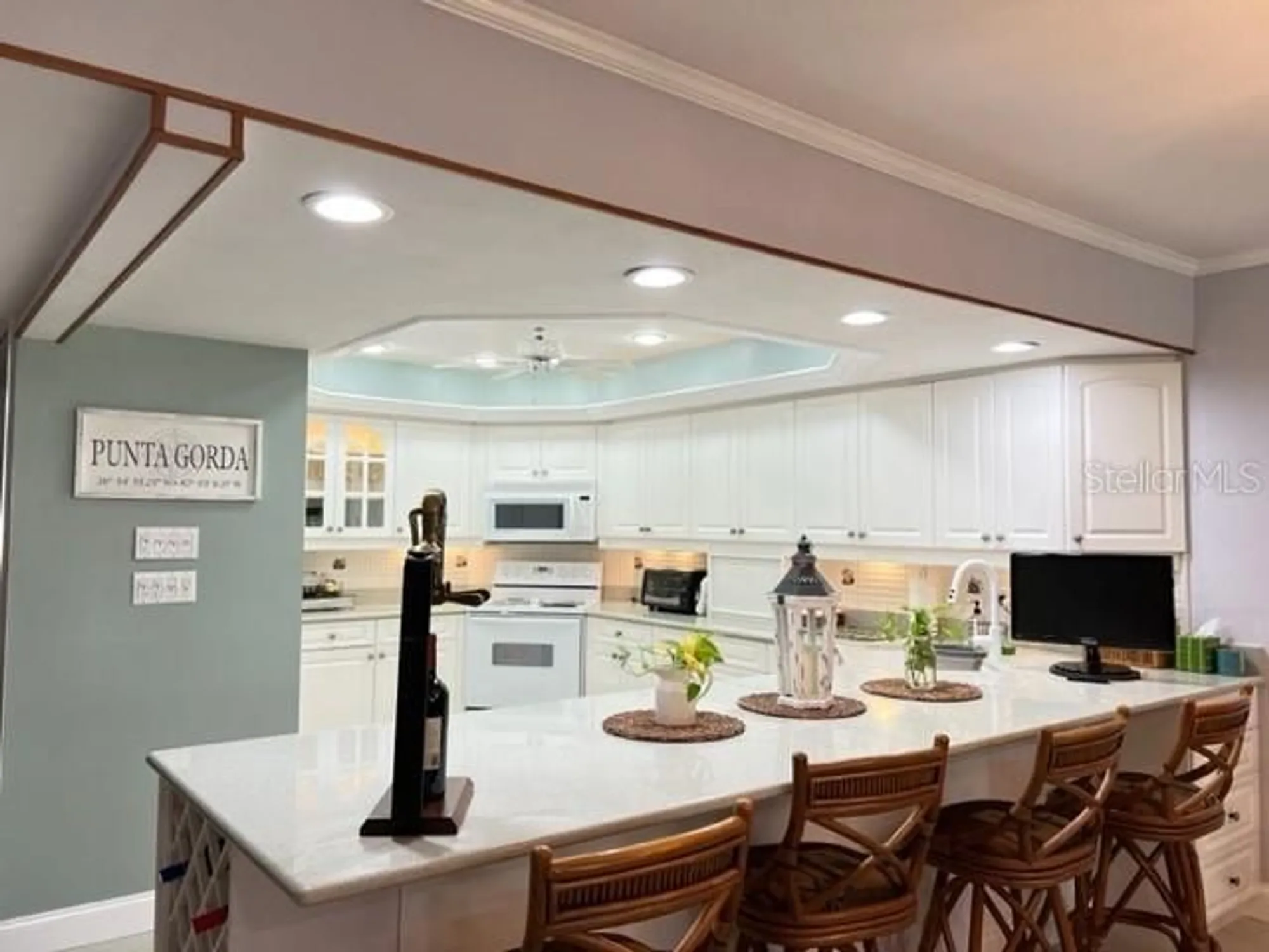 Property Slideshow image 10 of 50 | 3250 southshore dr 53b, Punta Gorda, FL, 33955