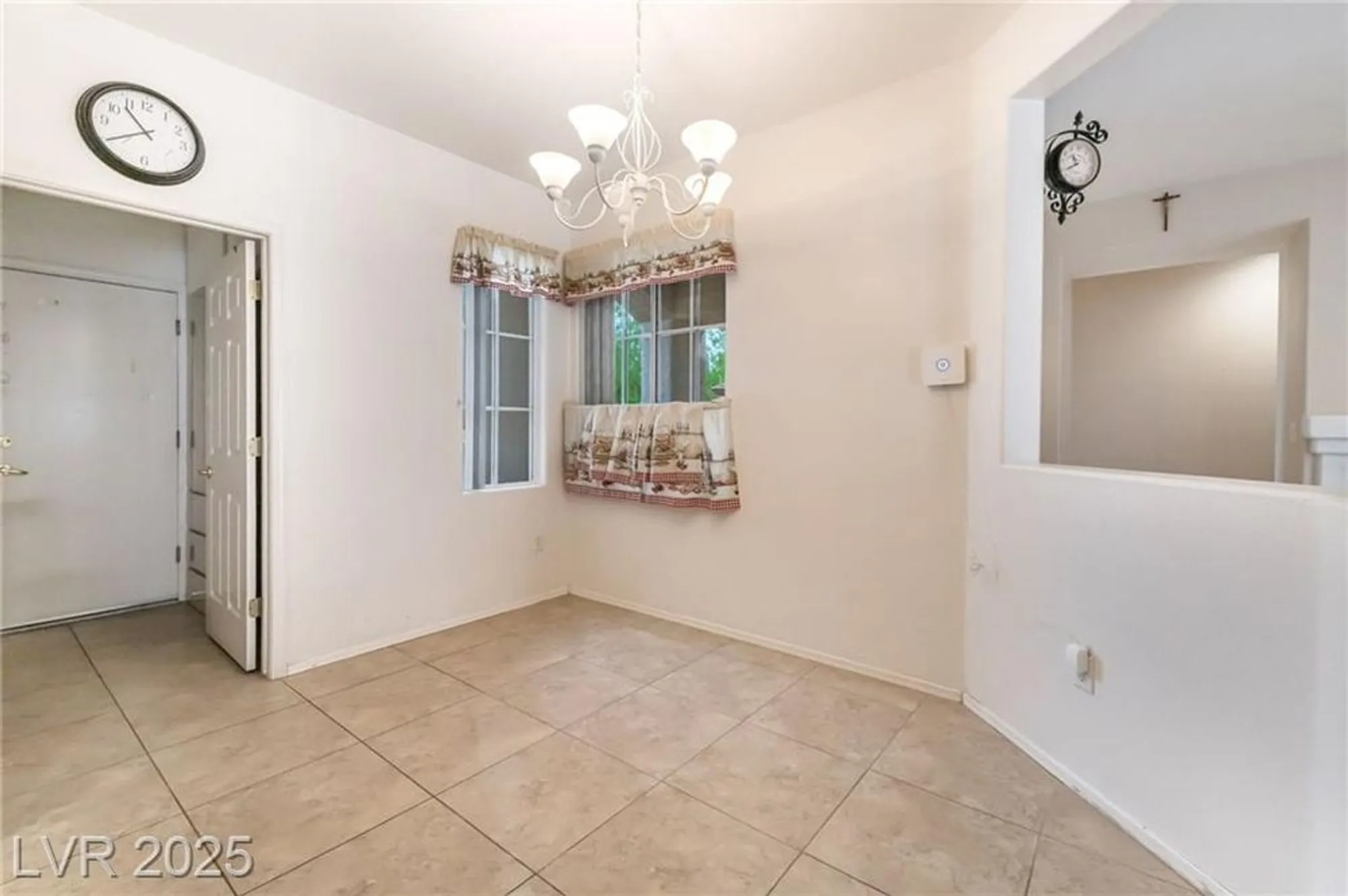 Property Slideshow image 22 of 58 | 2539 evansville ave, Henderson, NV, 89052