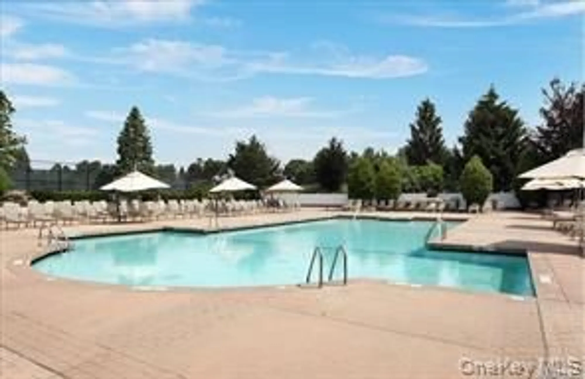 Property Slideshow image 21 of 26 | 911 altessa blvd, Melville, NY, 11747