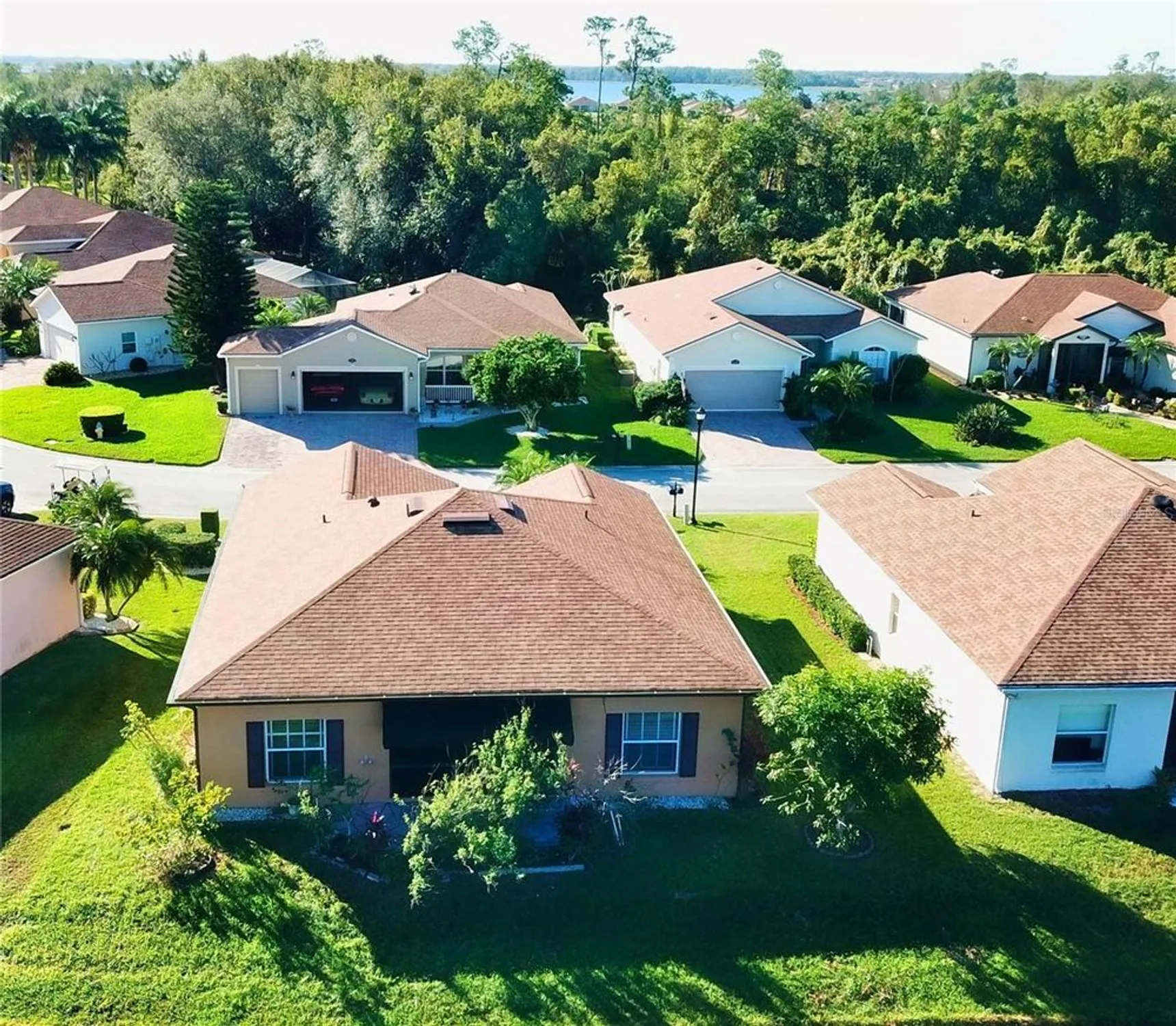 Property Slideshow image 25 of 49 | 4152 aberdeen ln, Lake Wales, FL, 33859