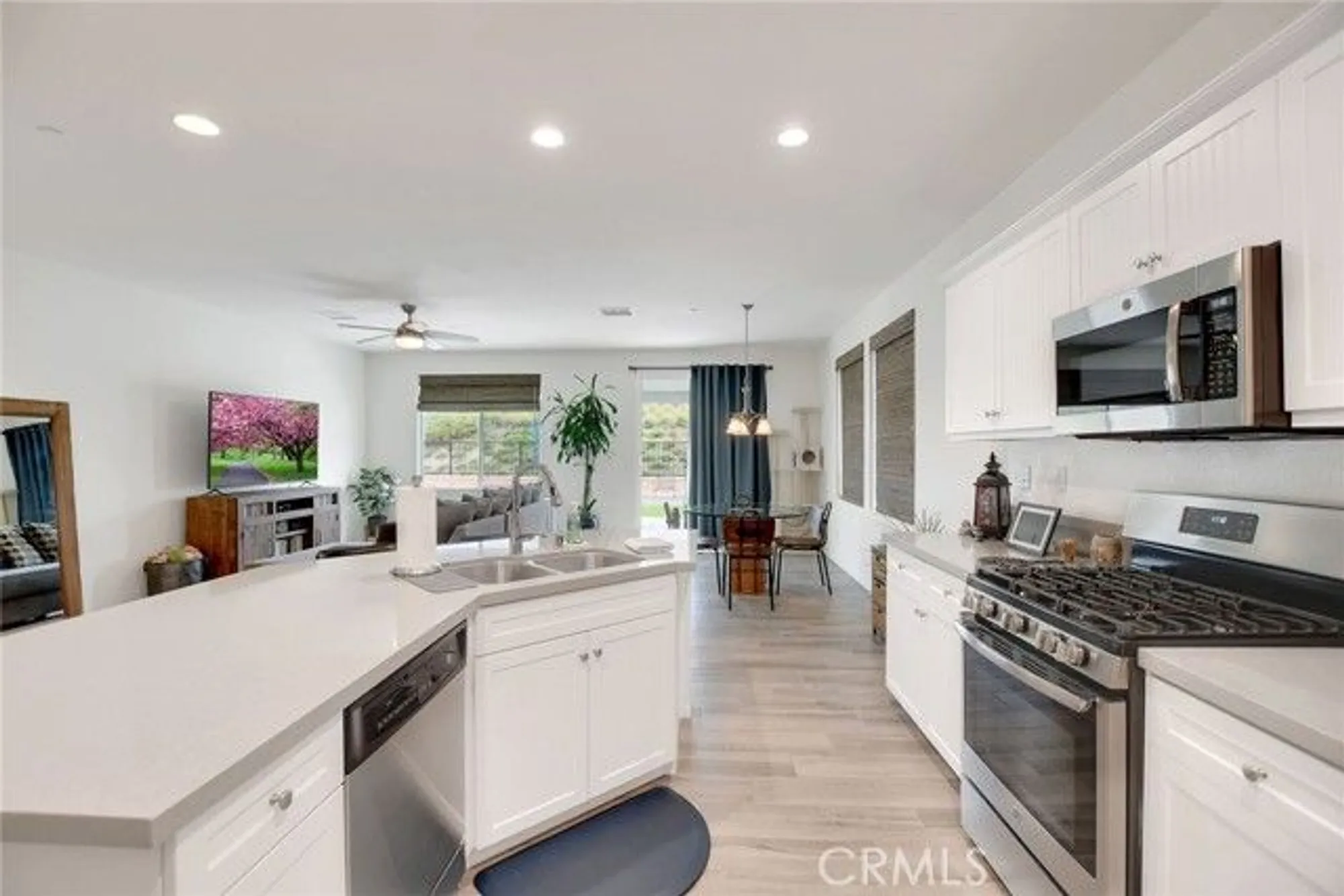 Property Slideshow image 11 of 32 | 383 song bird, Beaumont, CA, 92223