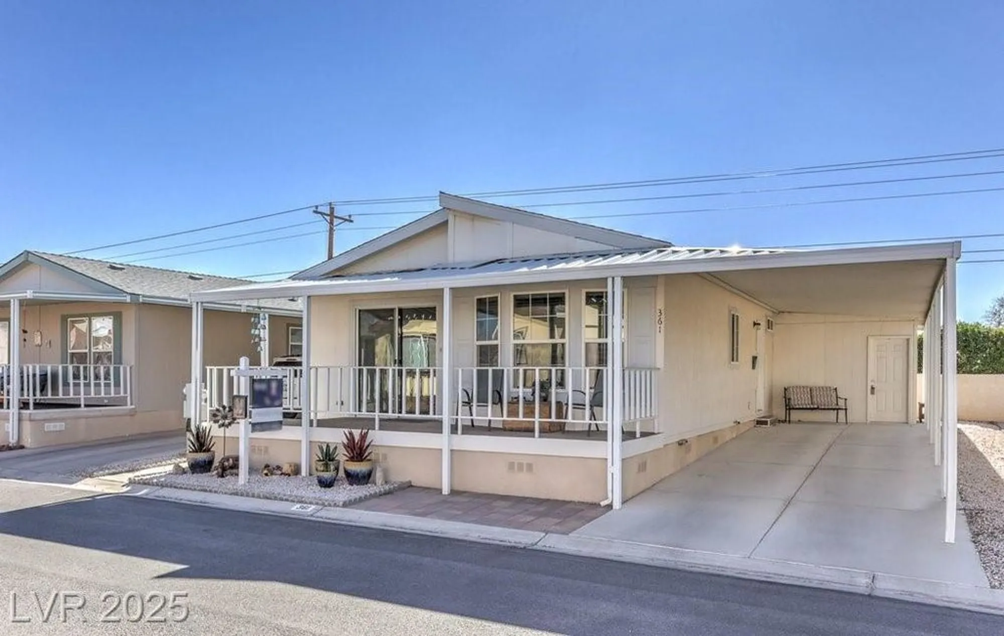 Property Slideshow image 11 of 41 | 361 montecito dr, Pahrump, NV, 89048