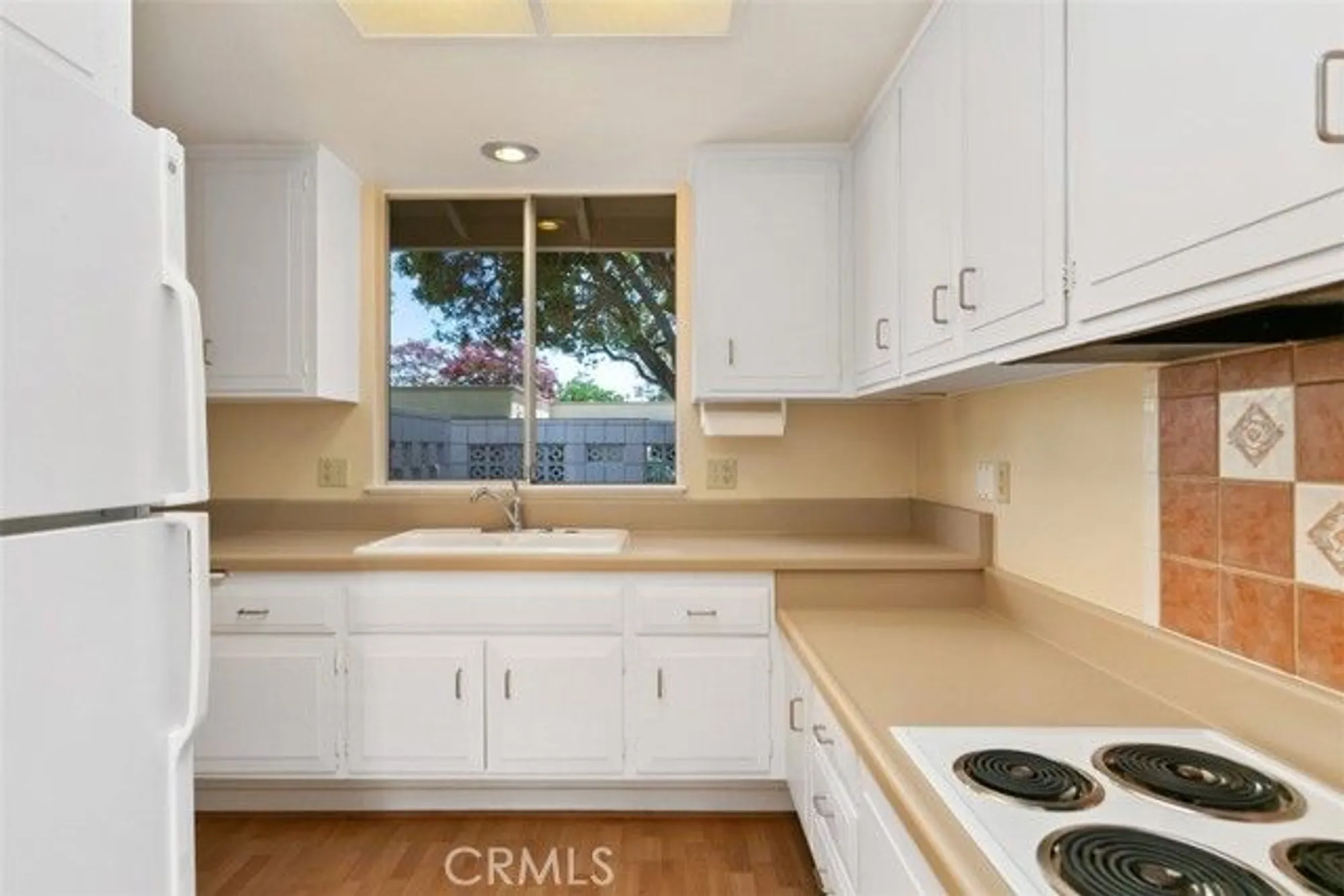 Property Slideshow image 18 of 33 | 386 avenida castilla c, Laguna Woods, CA, 92637
