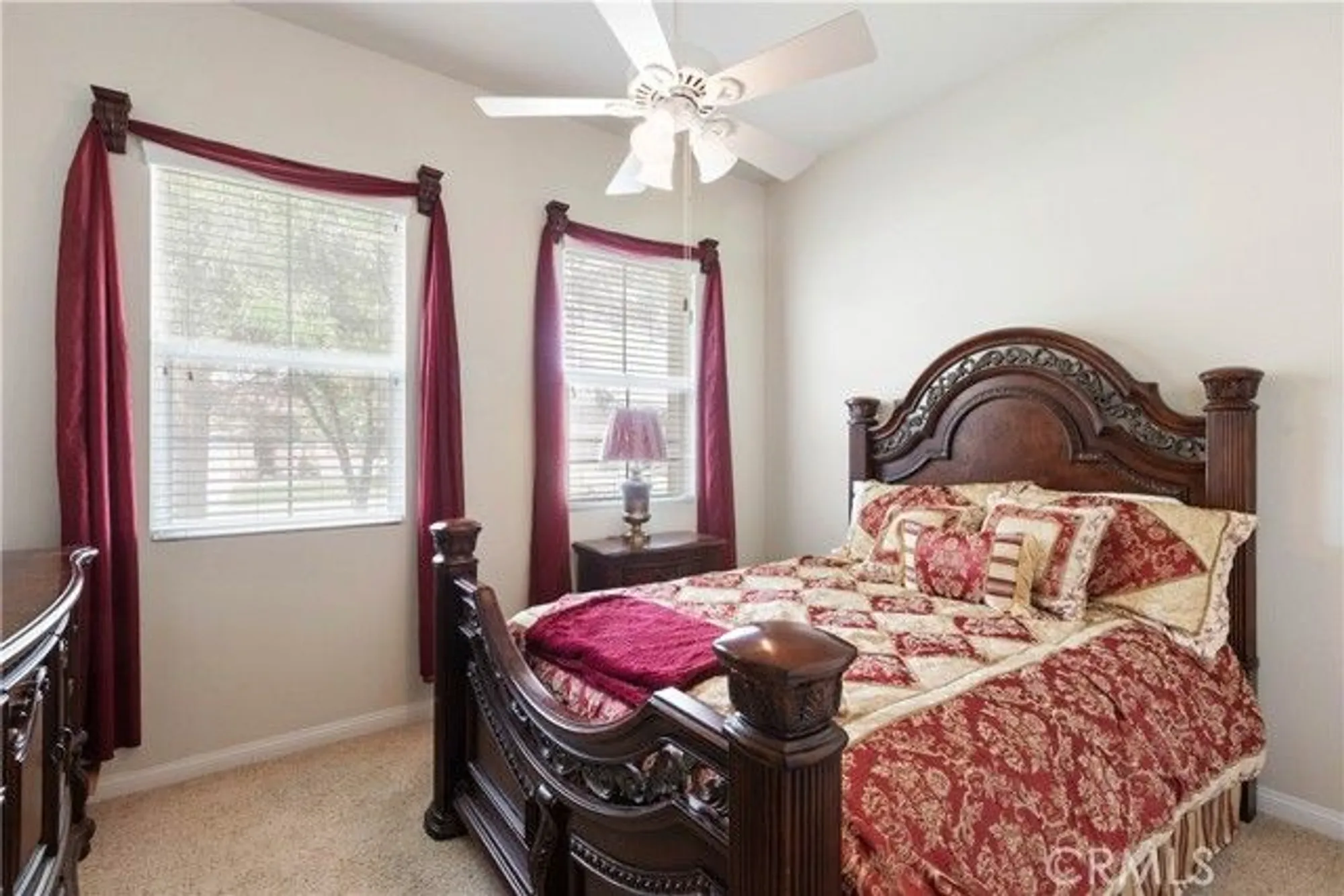 Property Slideshow image 29 of 37 | 10041 wilmington ln, Apple Valley, CA, 92308
