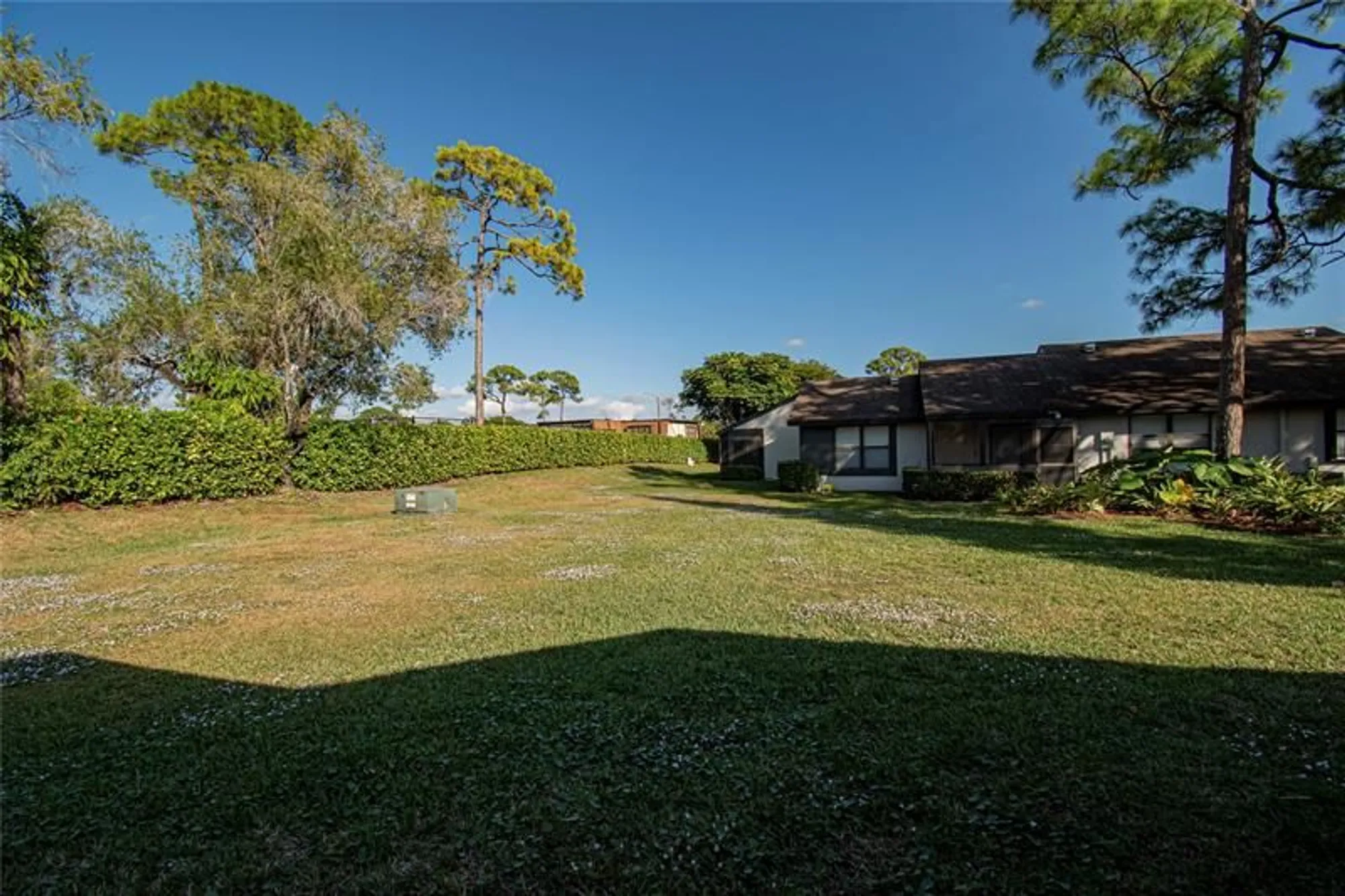 Property Slideshow image 37 of 64 | 381 ottawa ct, Royal Palm Beach, FL, 33411