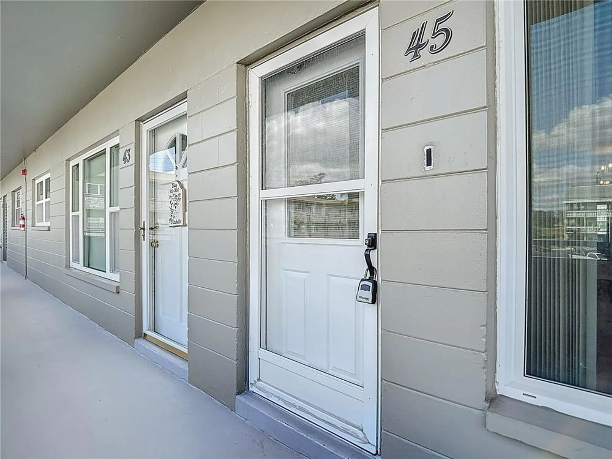 Property Slideshow image 2 of 31 | 2461 canadian way 45, Clearwater, FL, 33763