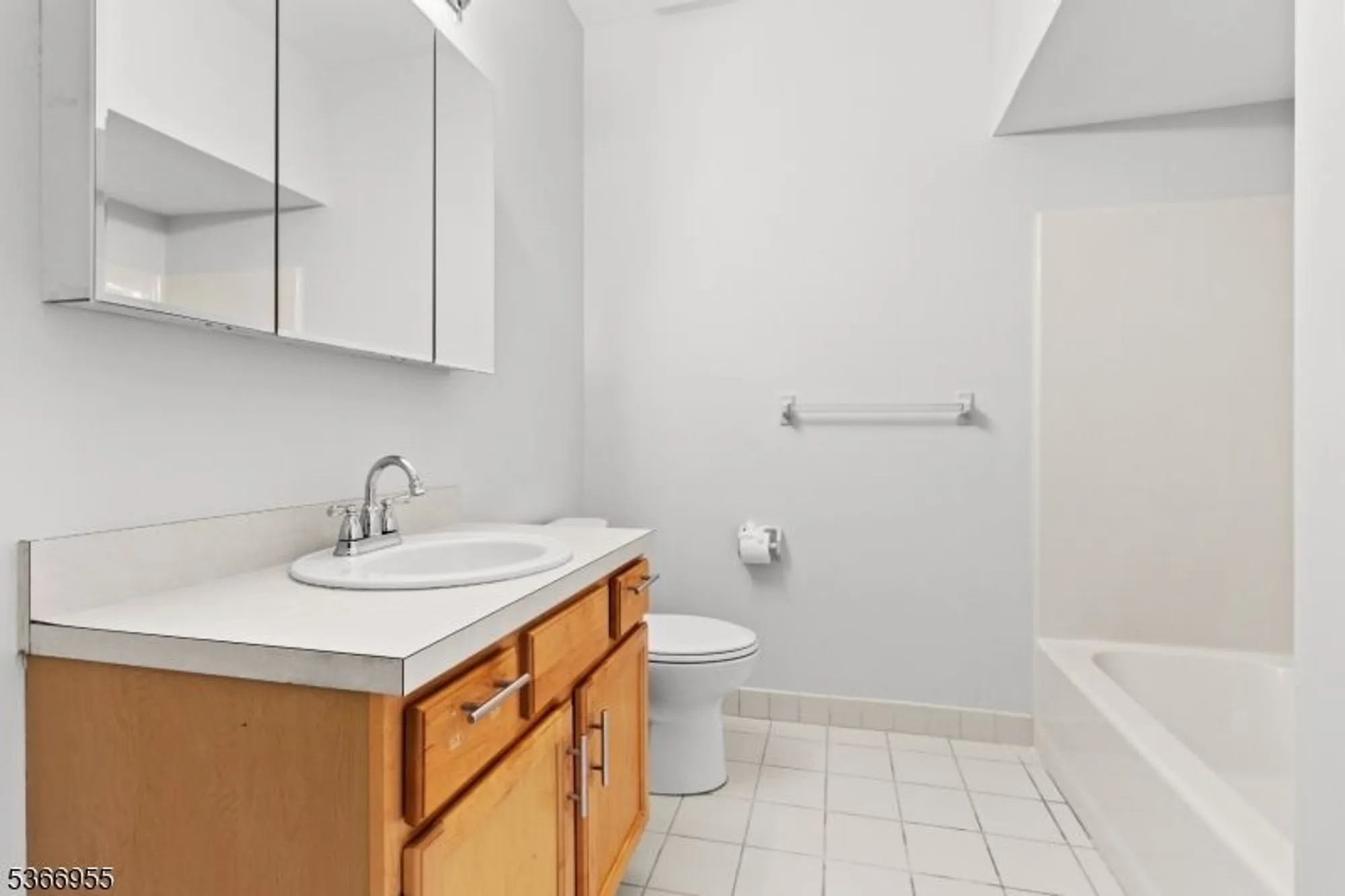 Property Slideshow image 10 of 12 | 1311 richmond rd # 311, West Milford, NJ, 07480