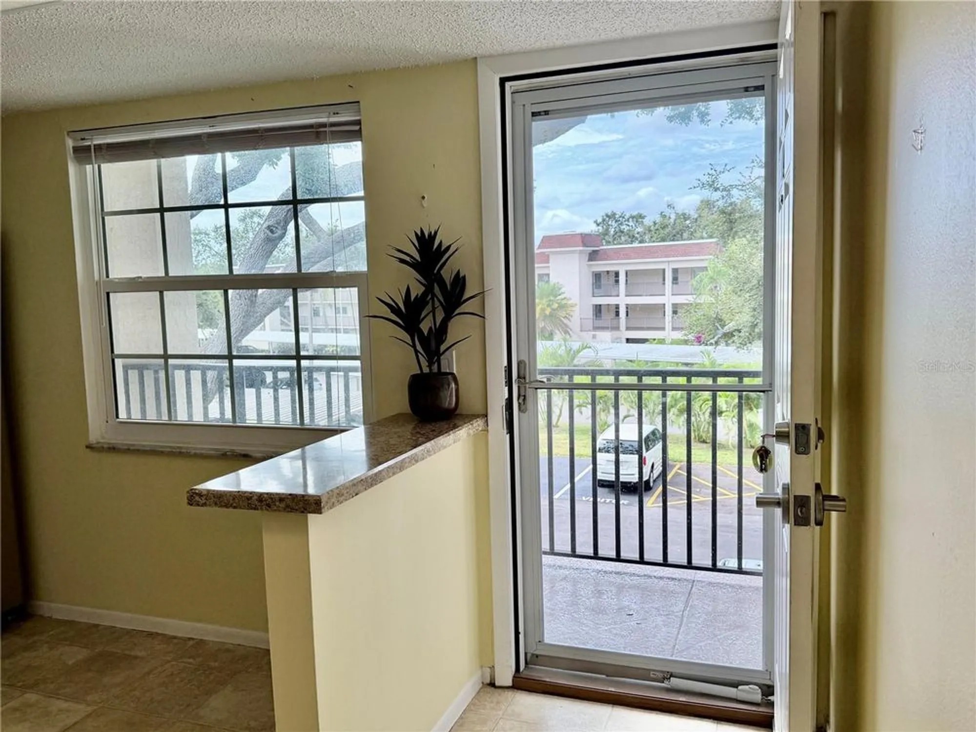 Property Slideshow image 8 of 34 | 870 virginia st apt 302, Dunedin, FL, 34698