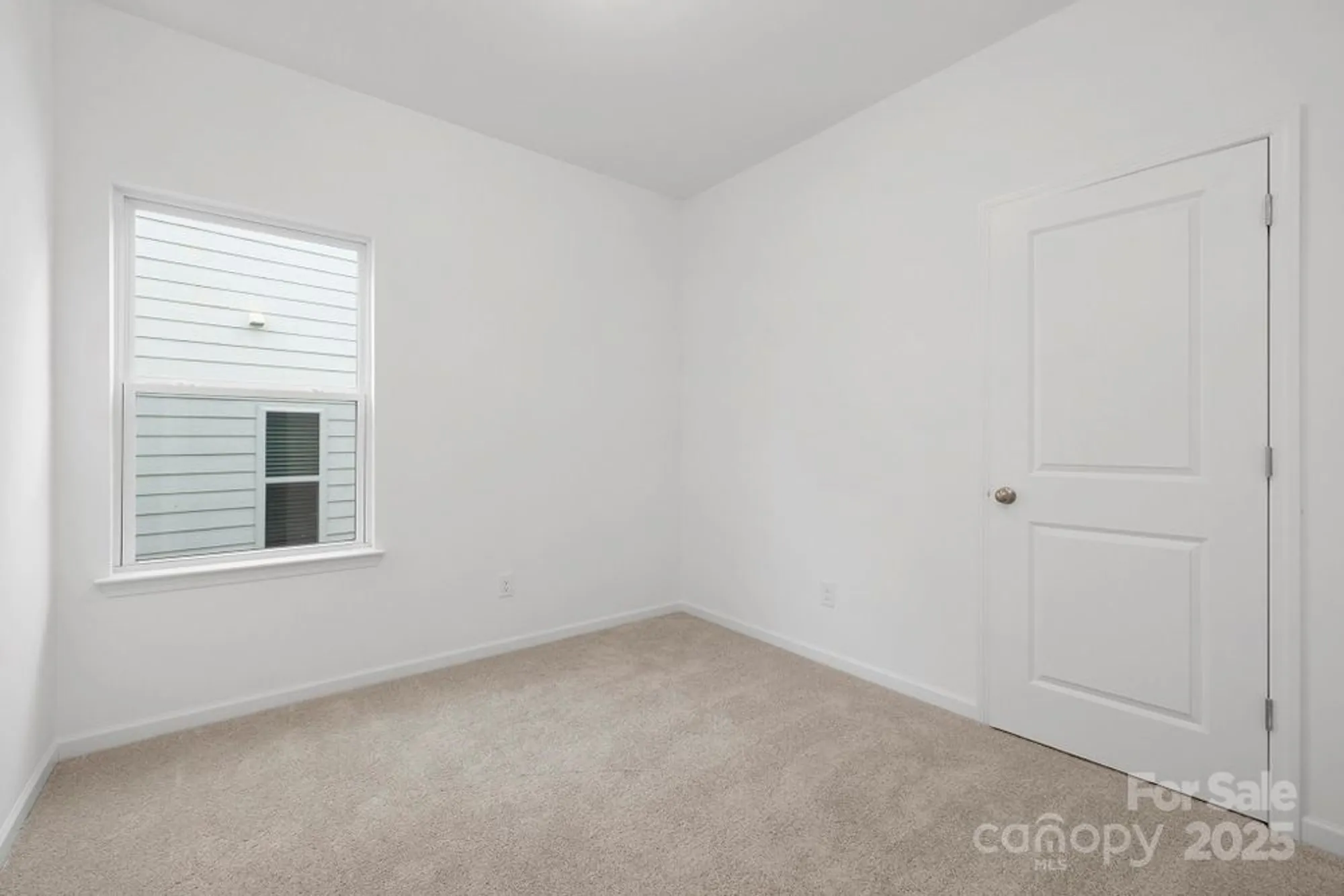 Property Slideshow image 17 of 37 | 24558 blue heron cir # 402, Lancaster, SC, 29720