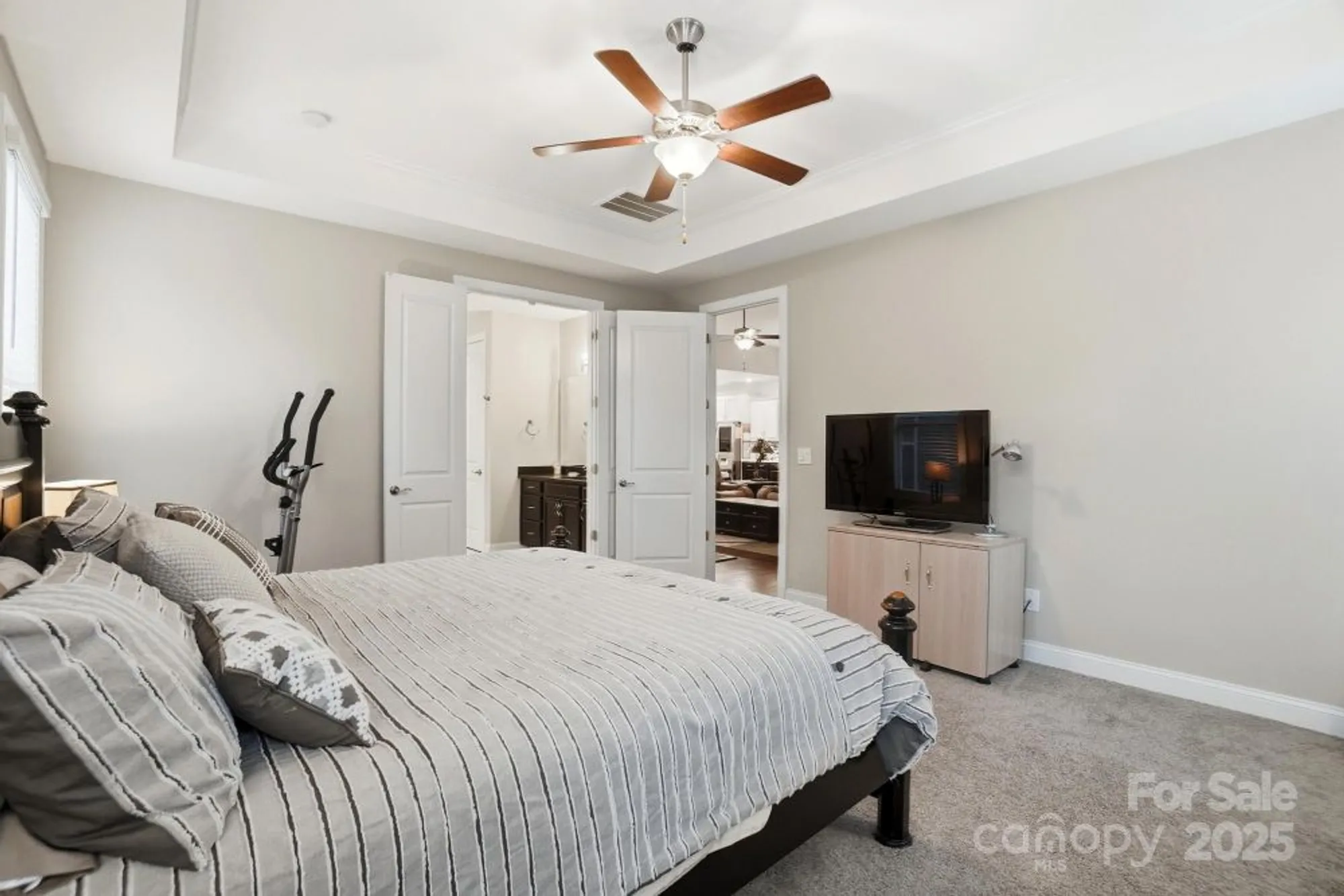 Property Slideshow image 19 of 45 | 6325 good news dr, Charlotte, NC, 28215